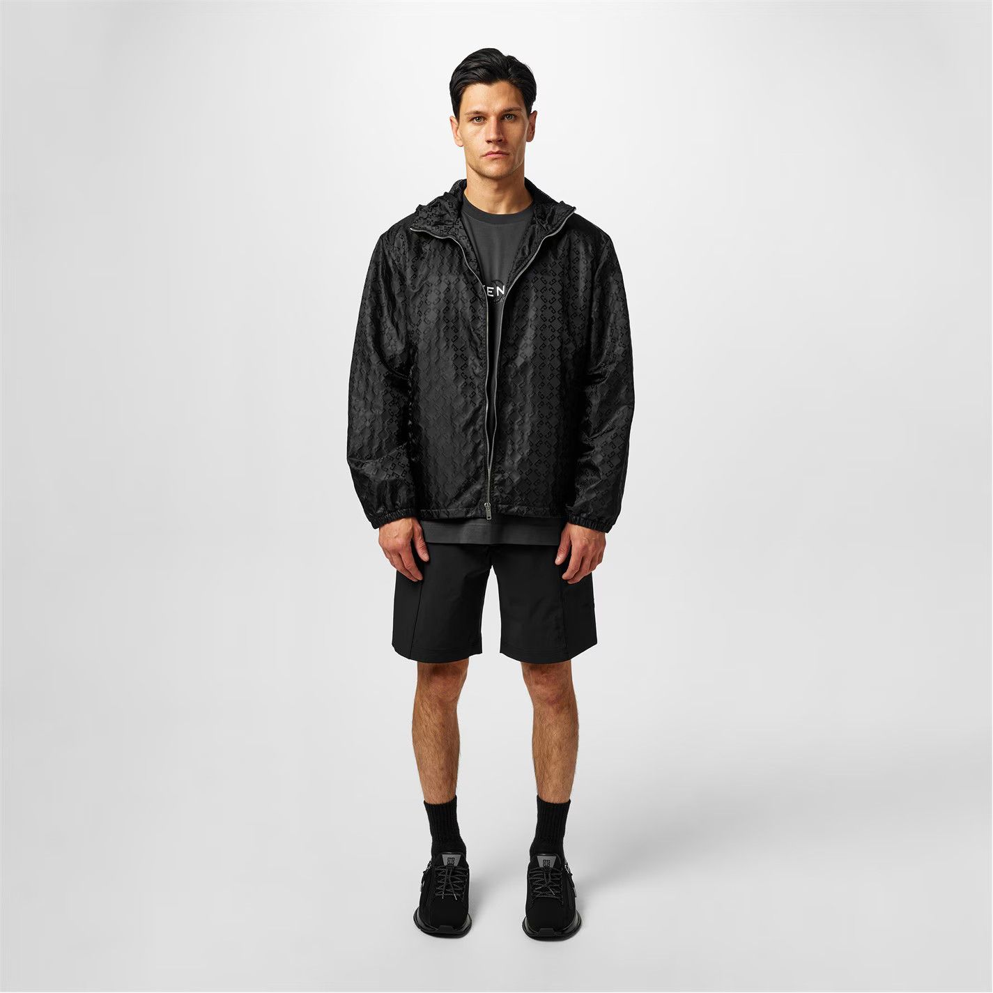 Givenchy o1g2r1mq0426 4G Monogram Resistant Hooded Windbreaker Jacket Size US L / EU 52-54 / 3 - 5 Thumbnail