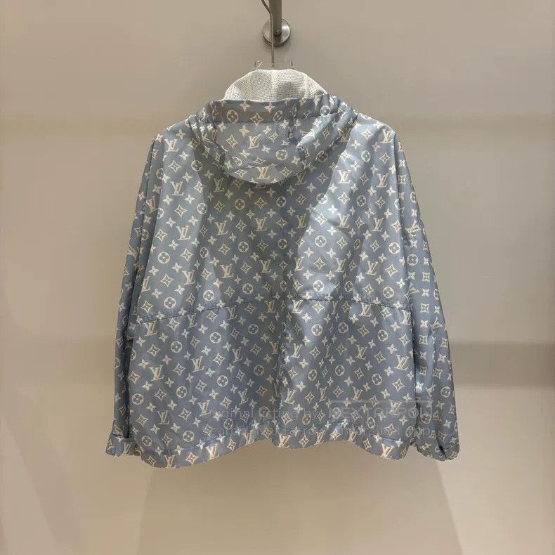 Louis Vuitton Louis Vuitton Monogram full print assault jacket Size XS / US 0-2 / IT 36-38 - 2 Thumbnail