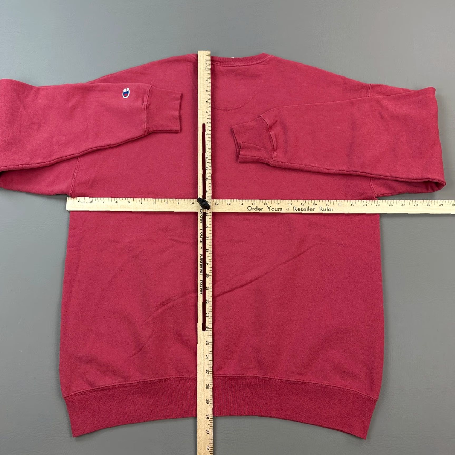 Champion VINTAGE Champion Sweatshirt Mens Large Berry Fleece Blank Crewneck Pullover Deadstock Pink 90s Classic Outdoor Retro Sports Mens Sweatshirt Size US L / EU 52-54 / 3 - 6 Thumbnail