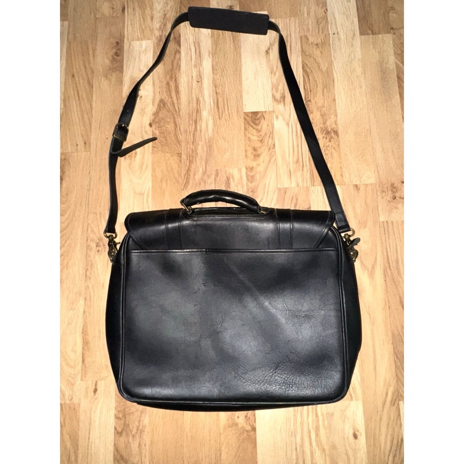 Eddie Bauer Eddie Bauer Black Laptop Briefcase Genuine Leather Shoulder Bag Size ONE SIZE - 4 Thumbnail