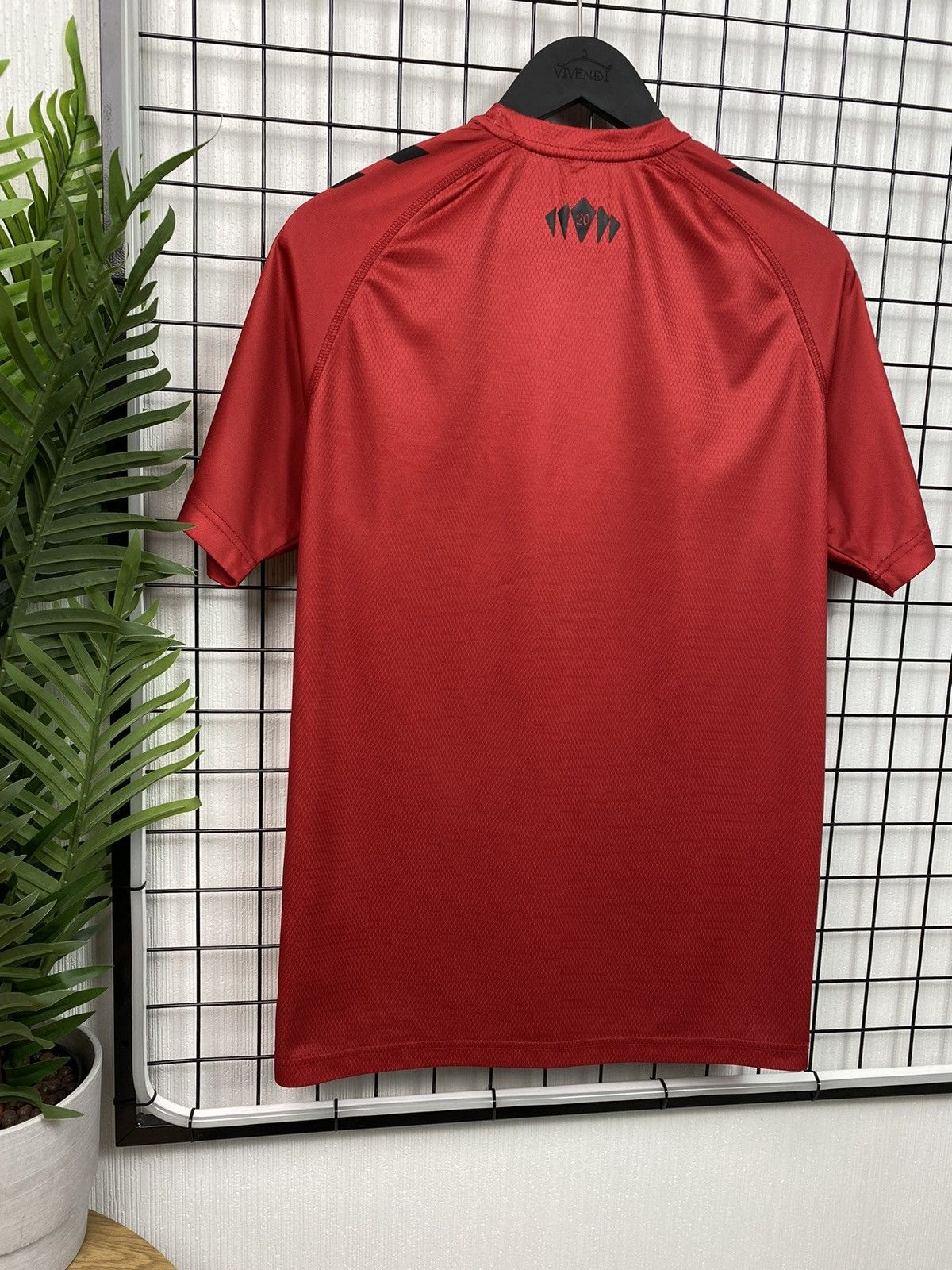 Other Southampton FC soccer jersey 2021 2022 hummel football S kit Size US S / EU 44-46 / 1 - 14 Thumbnail