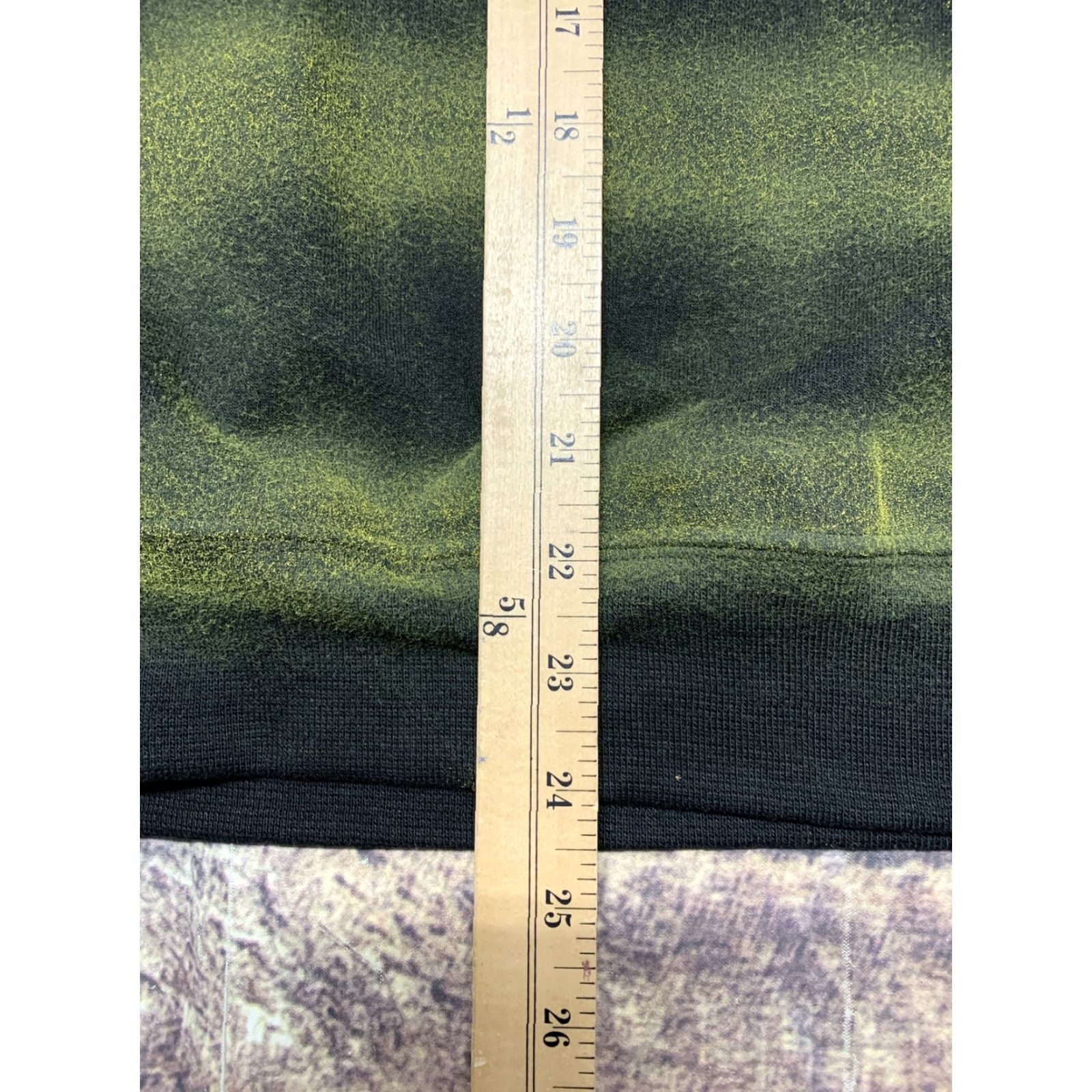 Athletic Works Athletic Works Sweatshirt Men's Crewneck Size Medium Black Green Yellow Colourful Theme Pullover Size US M / EU 48-50 / 2 - 7 Thumbnail