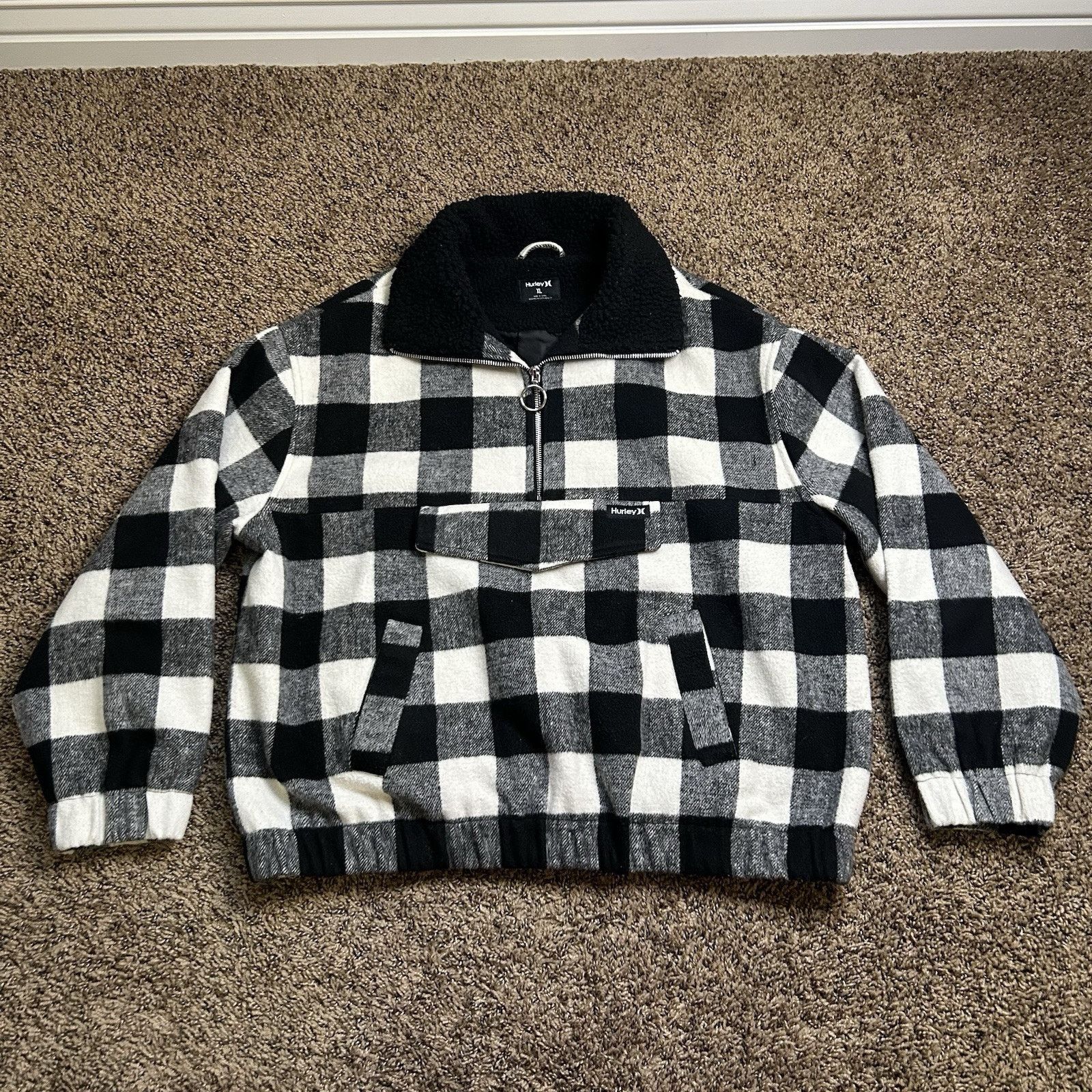Hurley Hurley Plaid Black And White Pullover Women Coat Size XL Size L / US 10 / IT 46 - 1 Thumbnail