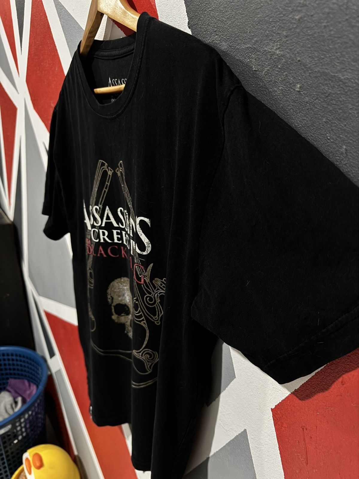 Playstation Assassin Creed IV Black Flag Tee Size US L / EU 52-54 / 3 - 3 Thumbnail