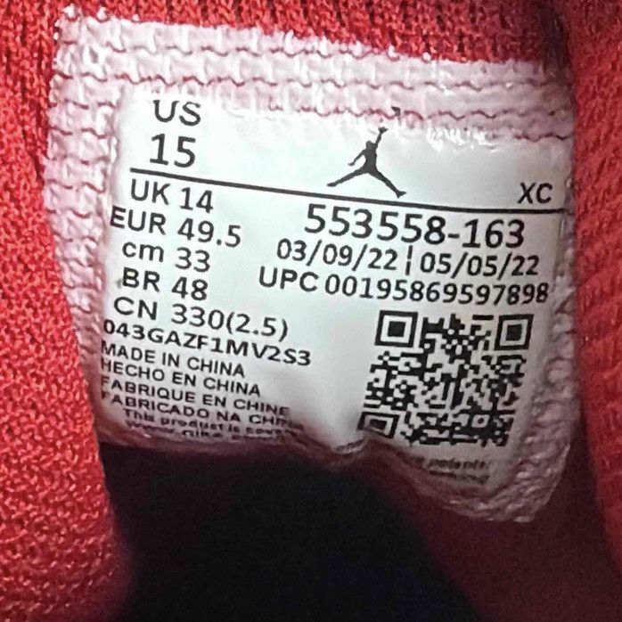 Jordan Brand Air Jordan 1 Low Bulls Reverse Black Toe Size 15 553558-163 Size US 15 / EU 48 - 8 Thumbnail
