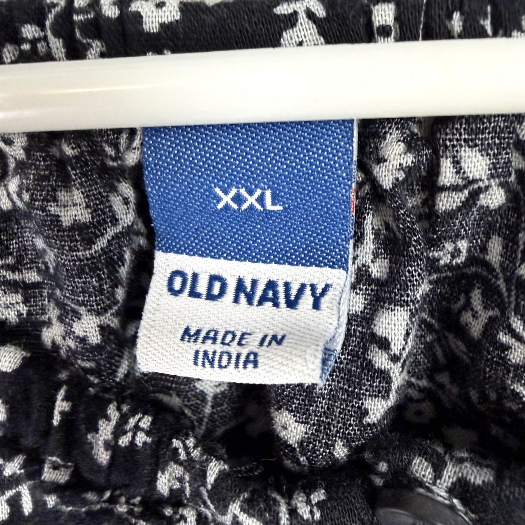 Old Navy Old Navy Blouse XXL Ditsy Floral Prairie Dark Cottagecore Boho Feminine Women Long Sleeve Round Neck Cotton Rayon Black Vintage: No Size XXL / US 16-18 / IT 52-54 - 5 Thumbnail