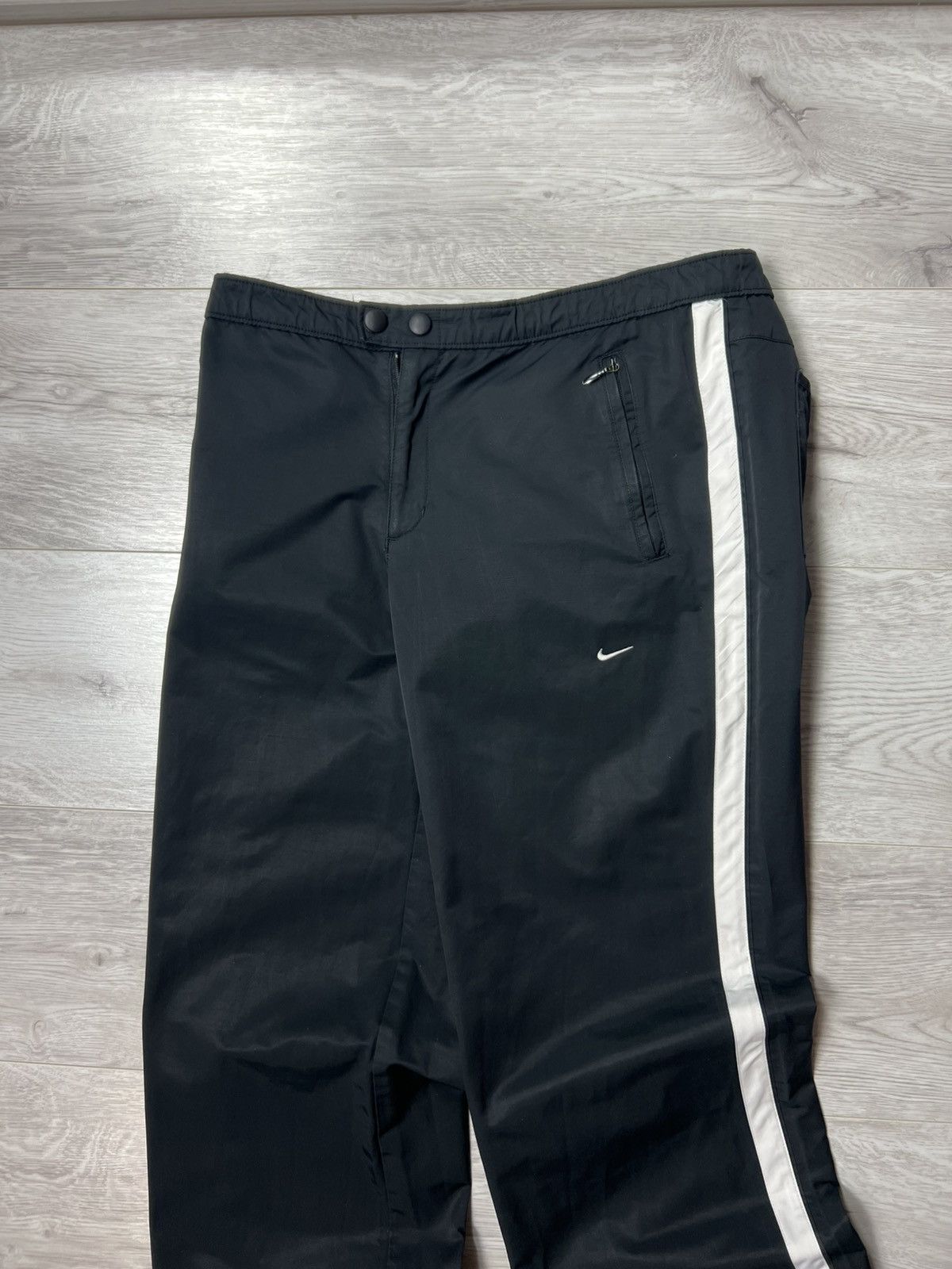Nike Vintage Nike Athletic Nylon Track Pants Women’s Sweatpants Size 26" / US 2 / IT 38 - 2 Thumbnail