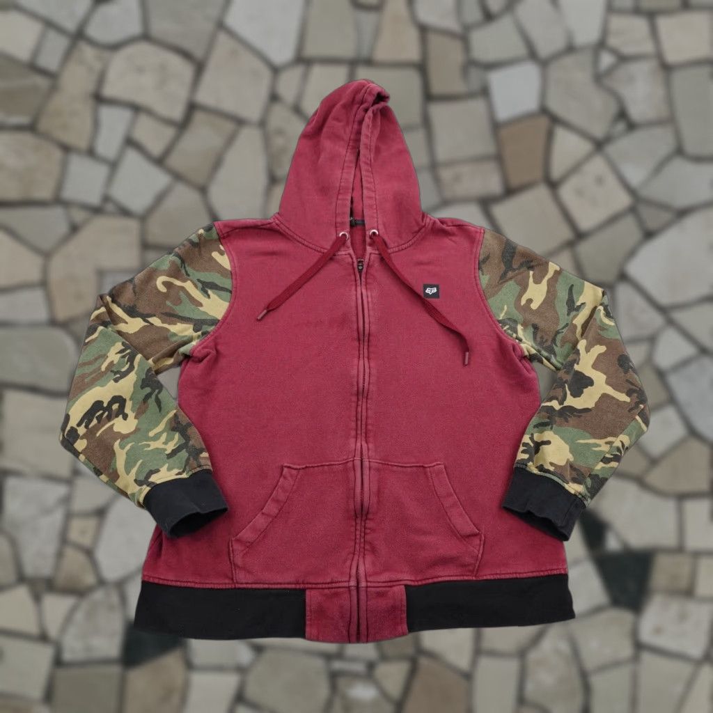 Fox Racing Fox Racing Hoodie Womens Large Red Camo Full Zip Sweatshirt BMX Dirtbike MotoX Size L / US 10 / IT 46 - 1 Thumbnail