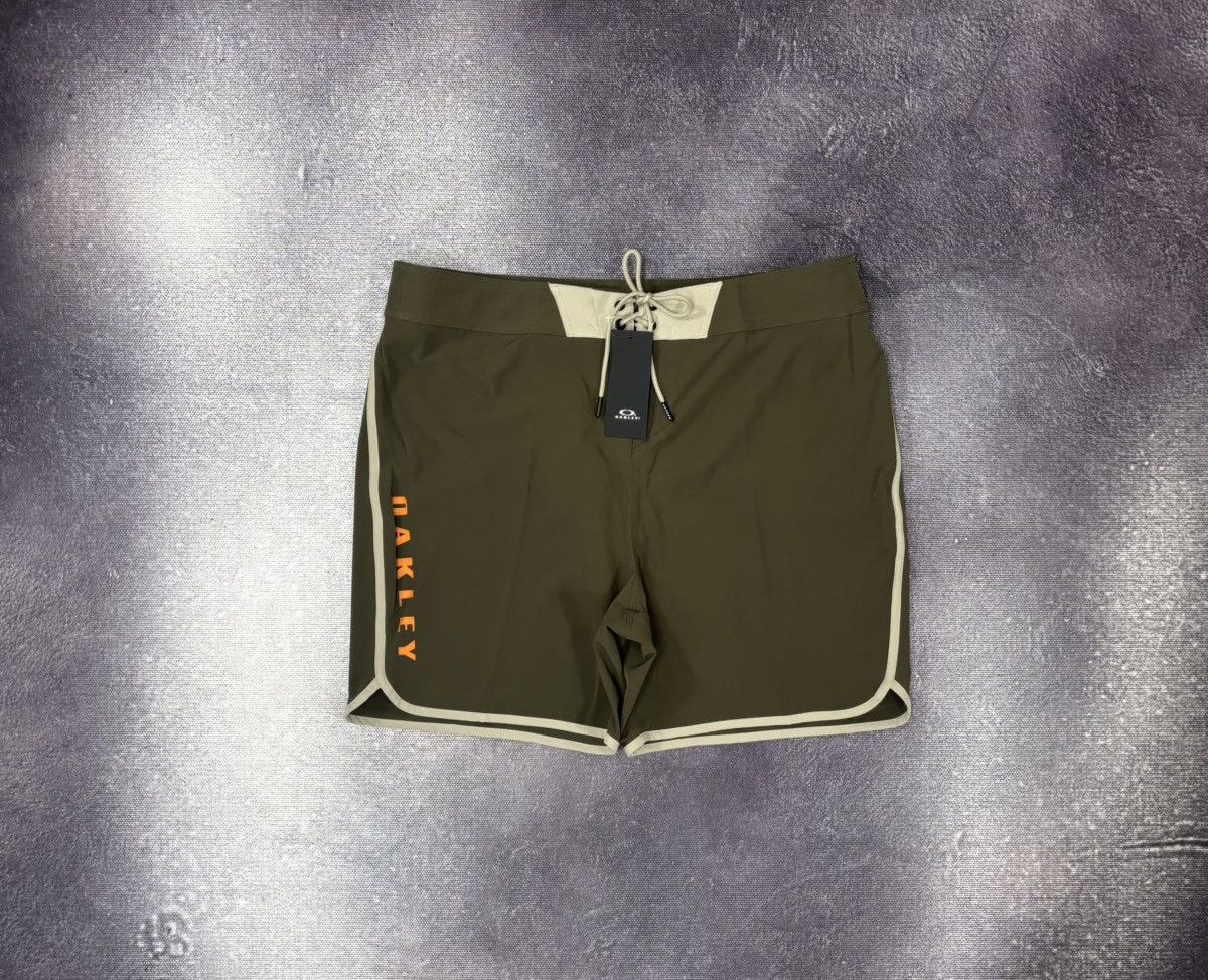 Oakley Oakley Solid Boardshort 18" NWT Men’s Swim Shorts Dark Brush Size US 38 / EU 54 - 1 Thumbnail