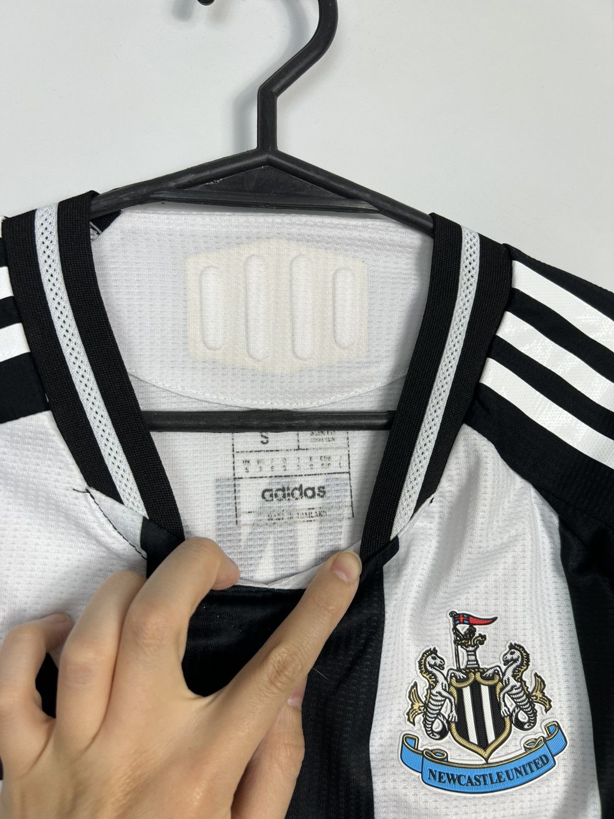Adidas Adidas Newcastle United 2025 Bruno G. #39 Soccer Jersey Size US S / EU 44-46 / 1 - 4 Thumbnail