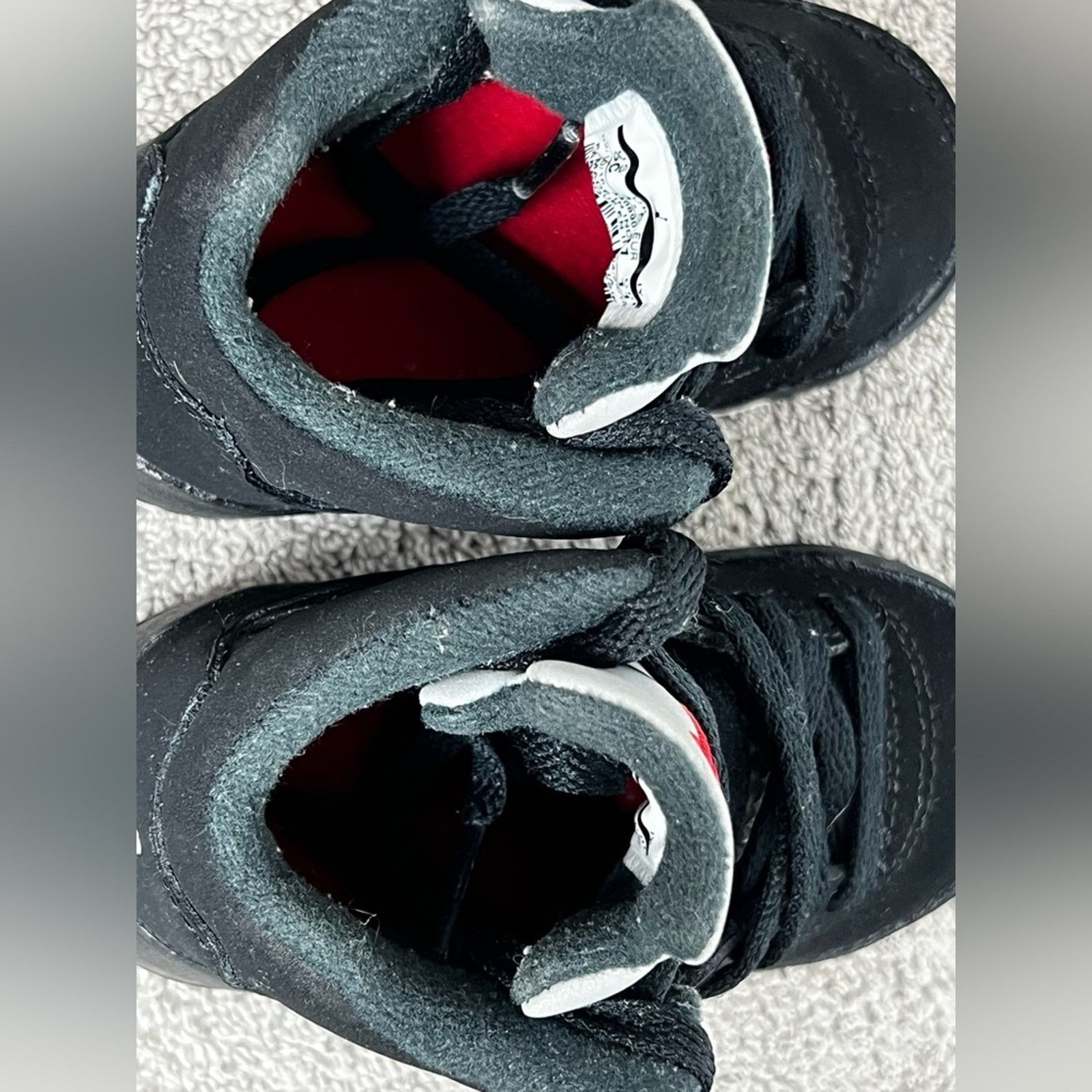 Jordan Brand Nike Air Jordan Retro Metallic SIZE 5C Black Fire Toddler Size US 4 / IT 34 - 7 Thumbnail