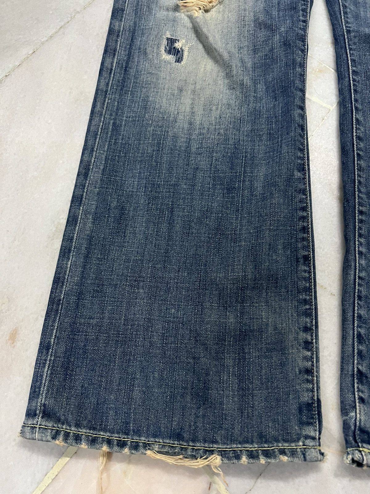 Japanese Brand 💥Flare💥Vintage Abercrombie & Fitch Distress Ripped Jean Size US 32 / EU 48 - 4 Thumbnail