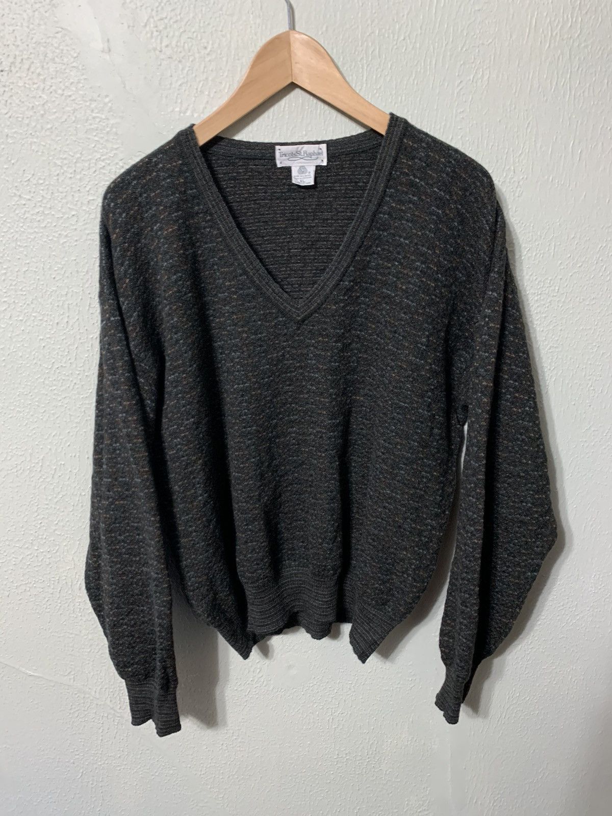 Vintage Vintage Glimmer Wave V Neck Knit Sweater Size US XL / EU 56 / 4 - 1 Thumbnail