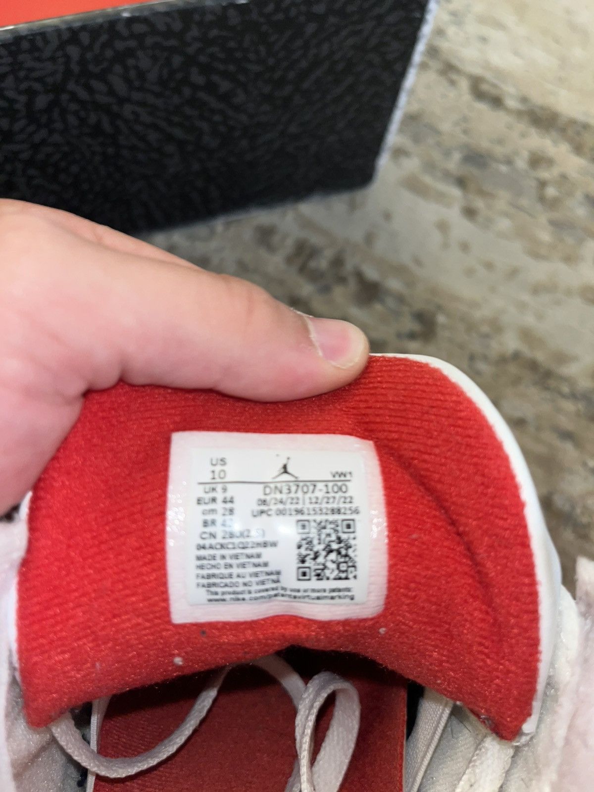 Jordan Brand Air Jordan 3 Retro 'White Cement Reimagined' 2023 Size US 10 / EU 43 - 11 Thumbnail