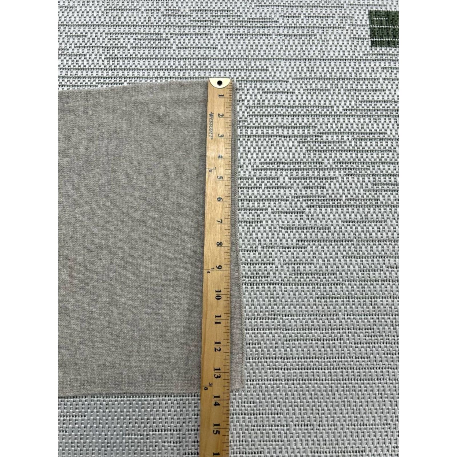 Everlane Everlane Scarf Beige Cashmere Knit Womens One Size Rectangle Scarf Winter Womens Size ONE SIZE - 4 Thumbnail