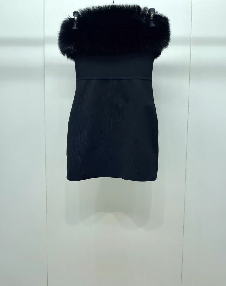 Yves Saint Laurent saint laurent Black furry knit strapless skirt 2501-Nextarr Size XS / US 0-2 / IT 36-38 - 1 Thumbnail