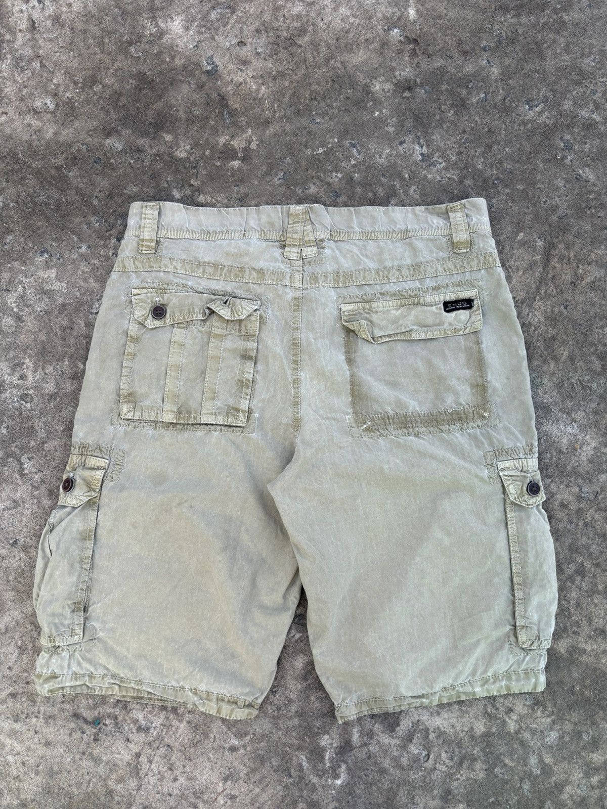 Japanese Brand Vintage Dyedwash Khaki Cargo Short Size US 32 / EU 48 - 2 Thumbnail