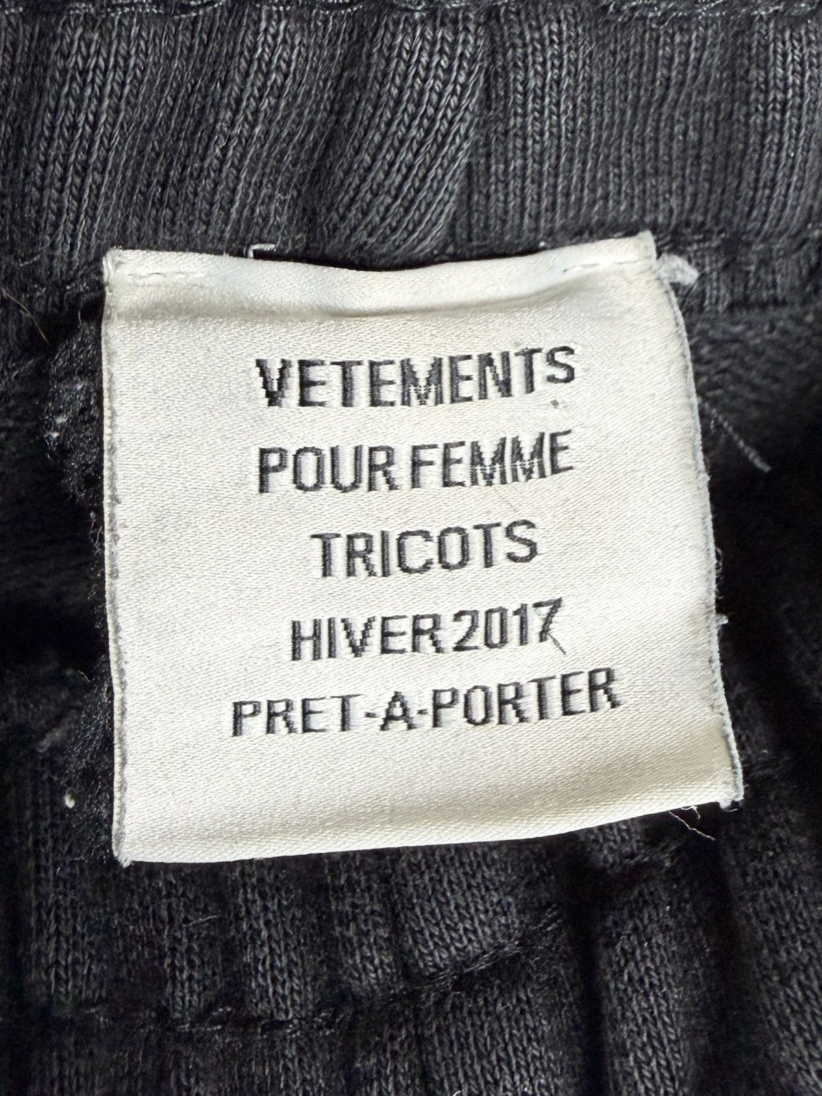 Vetements AW16 Vetements Total Fucking Darkness Drink From Sweatpants Size US 30 / EU 46 - 6 Thumbnail