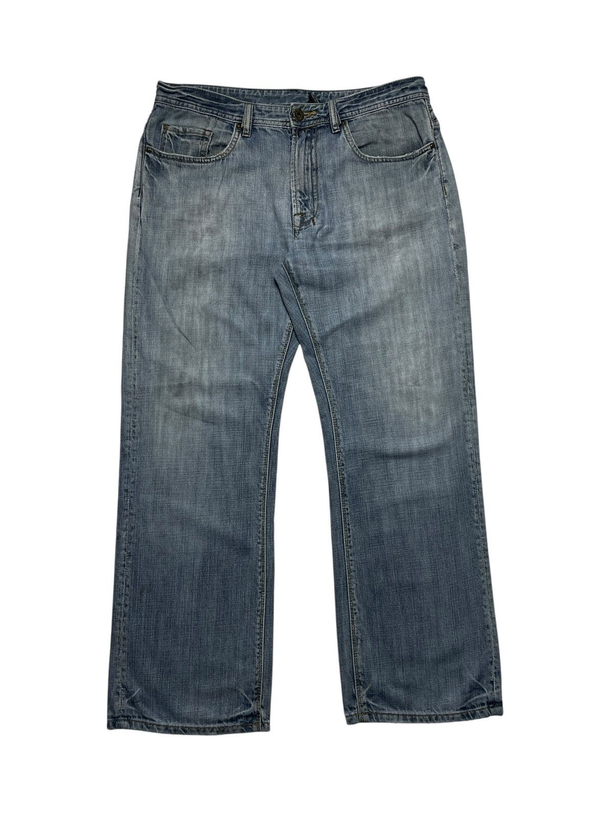 Buffalo David Bitton 2000’s Buffalo David Bitton - Light Wash Denim Pants Size US 34 / EU 50 - 1 Thumbnail