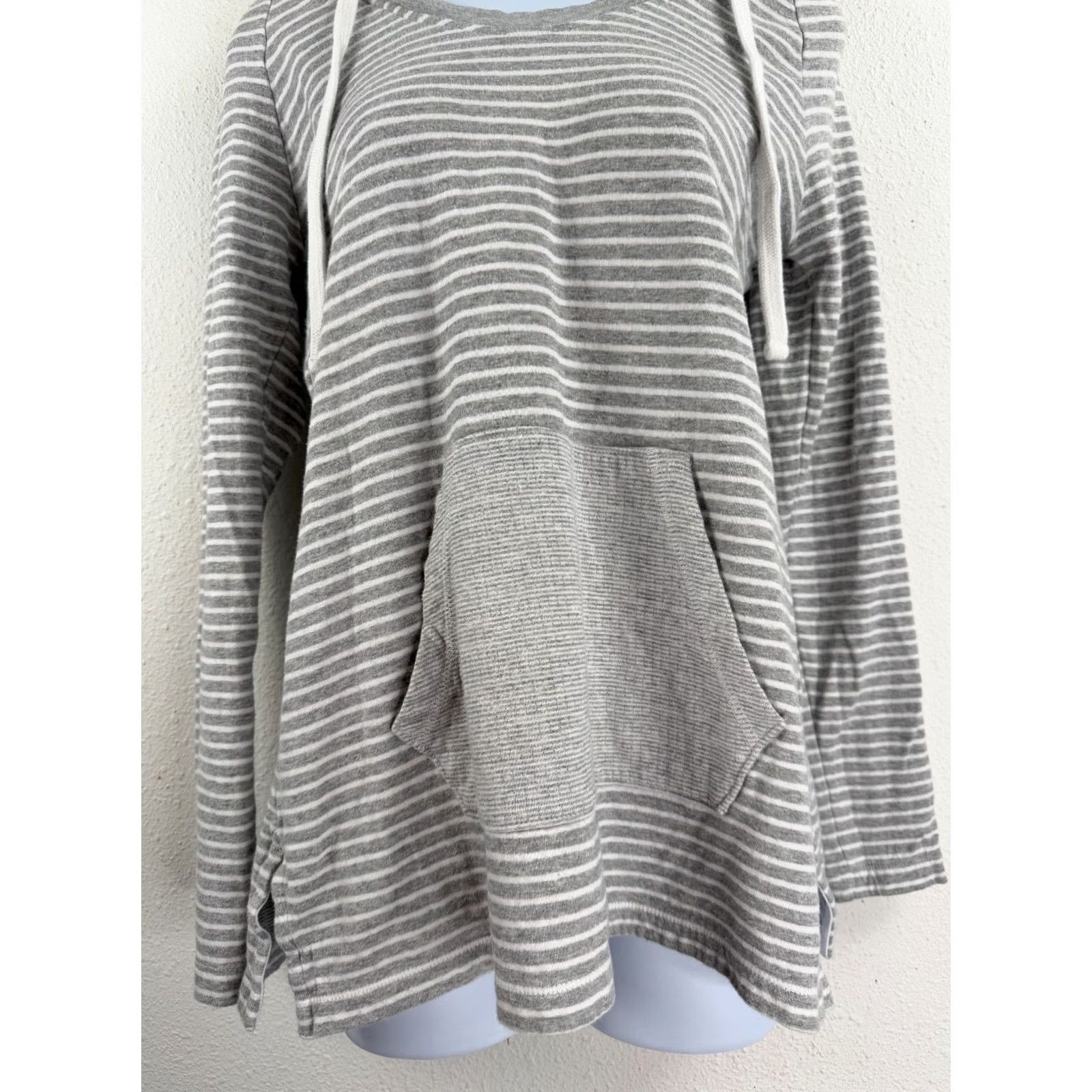 James Perse James Perse Standard Sweatshirt Hoodie Womens 3L Striped Pouch Pocket Pullover Knit Cotton Gray 3 26" Sleeve 25.5" Length Mens Womens Girls Boys Size XS / US 0-2 / IT 36-38 - 3 Thumbnail