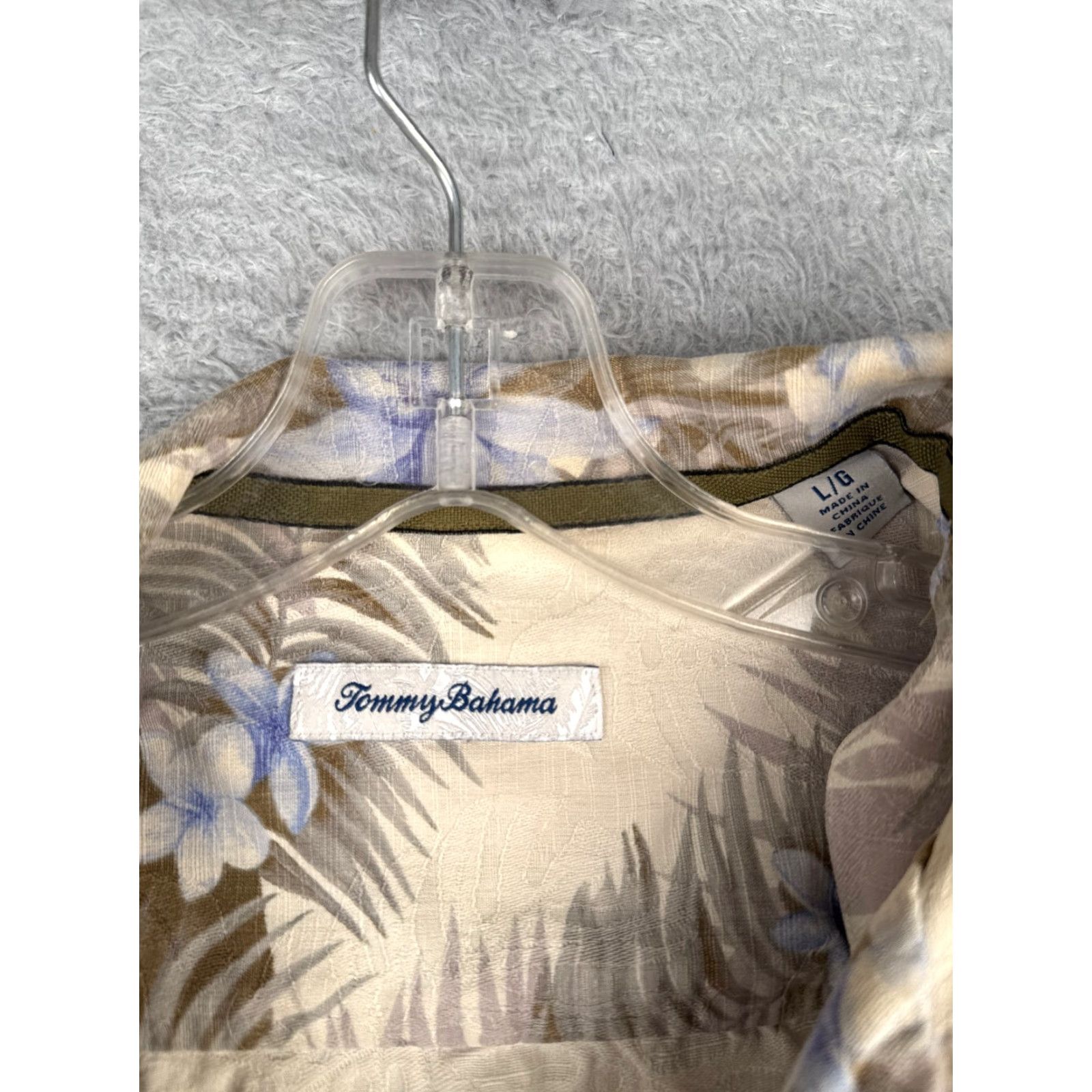 Tommy Bahama Tommy Bahama Shirt Men L Ivory Floral 100% Silk Button-Up Hawaiian Aloha Beach Vacation Resort Mens Size US L / EU 52-54 / 3 - 7 Thumbnail