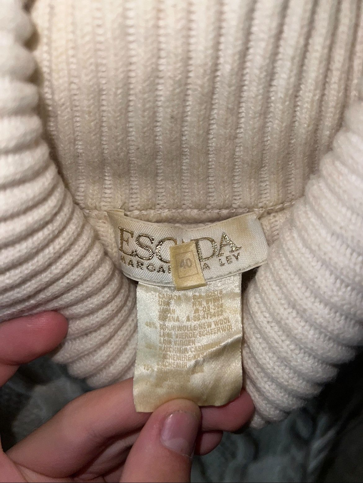 Escada × Vintage Escada Vintage knitted wool cashmere sweater size 40 Size S / US 4 / IT 40 - 2 Thumbnail
