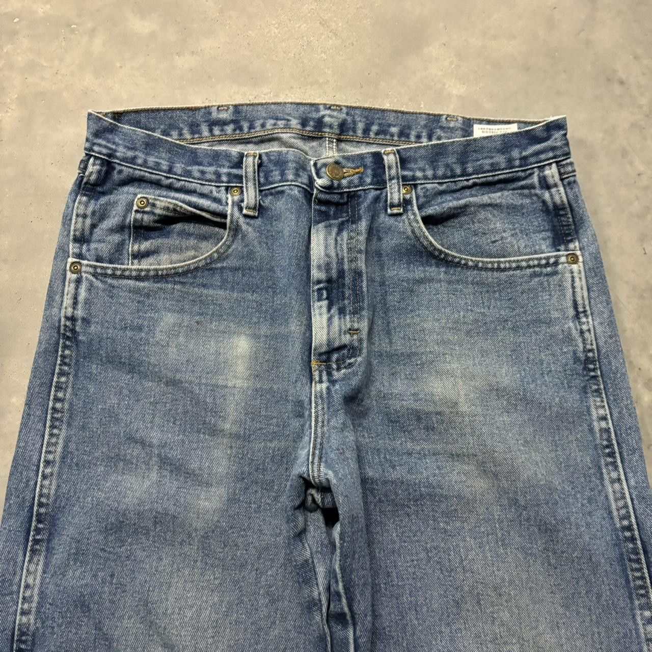 Japanese Brand × Vintage Crazy Vintage Y2K/2000s Grunge Medium Wash Essential Denim Jeans! Size US 34 / EU 50 - 5 Thumbnail