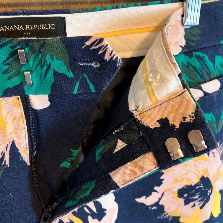 Banana Republic Banana Republic Womens Pants Multi Floral Sloan Fit Cropped Ankle Stretch 8P Size 30" / US 8 / IT 44 - 4 Thumbnail