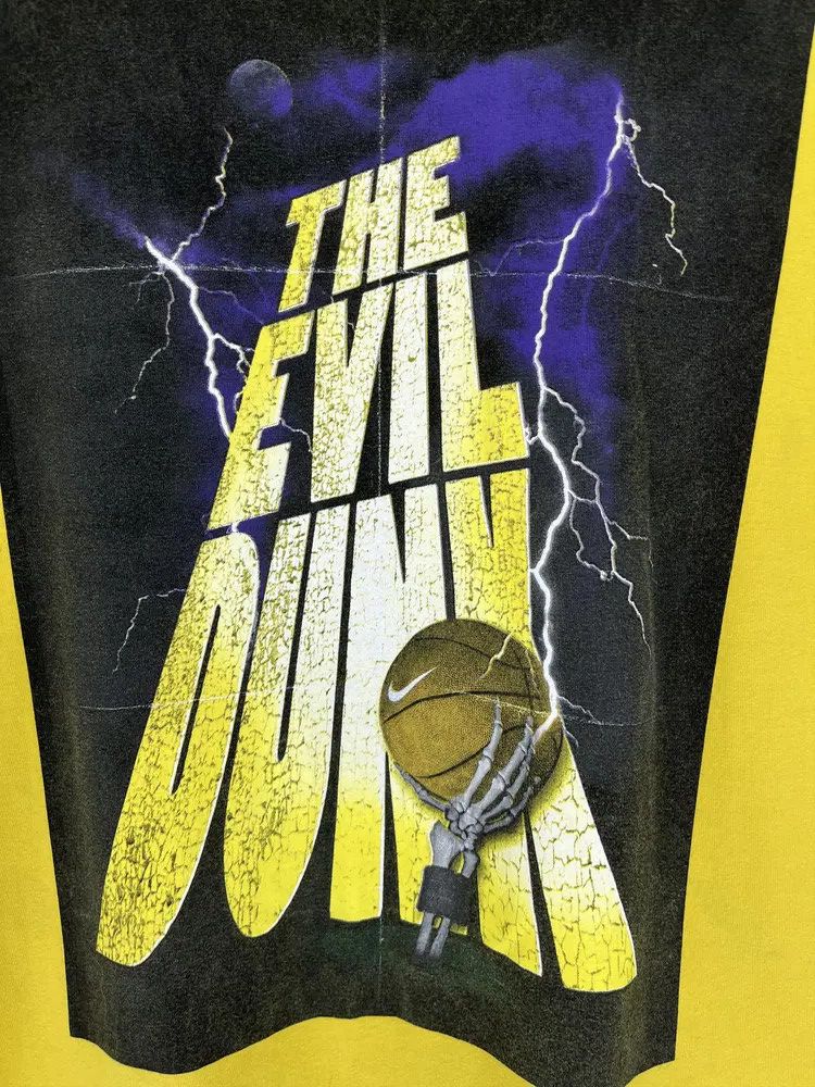Other Vintage Nike NBA Swoosh Logo Tee Travis Scott Style Size US L / EU 52-54 / 3 - 7 Thumbnail