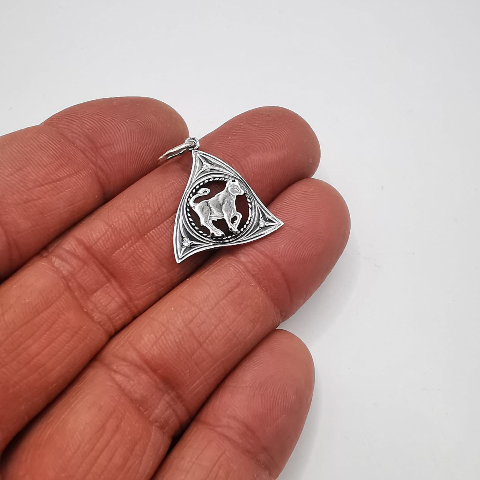 Sterling Silver Vintage Elegant Pendant "Taurus" made of 925 silver 1.86g Size ONE SIZE - 6 Thumbnail