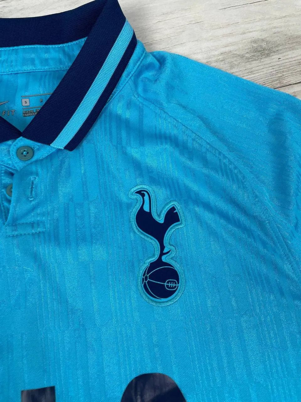 Nike Nike Tottenham Hotspur 2019 2020 Third Shirt Soccer Jersey Size US S / EU 44-46 / 1 - 5 Thumbnail