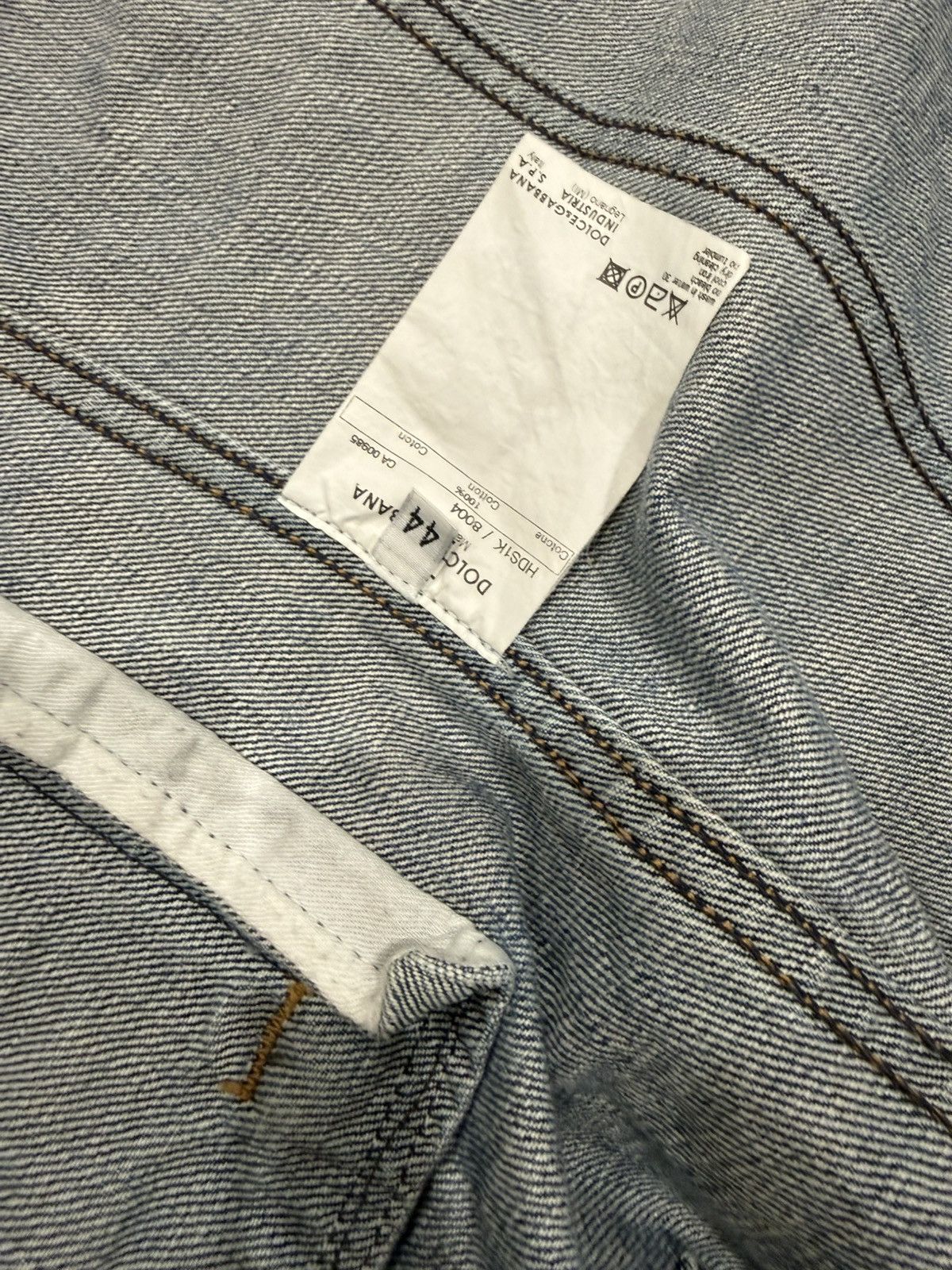 Dolce & Gabbana Dolce & Gabbana Distressed Paneled Denim Trucker Jacket Size US S / EU 44-46 / 1 - 5 Thumbnail