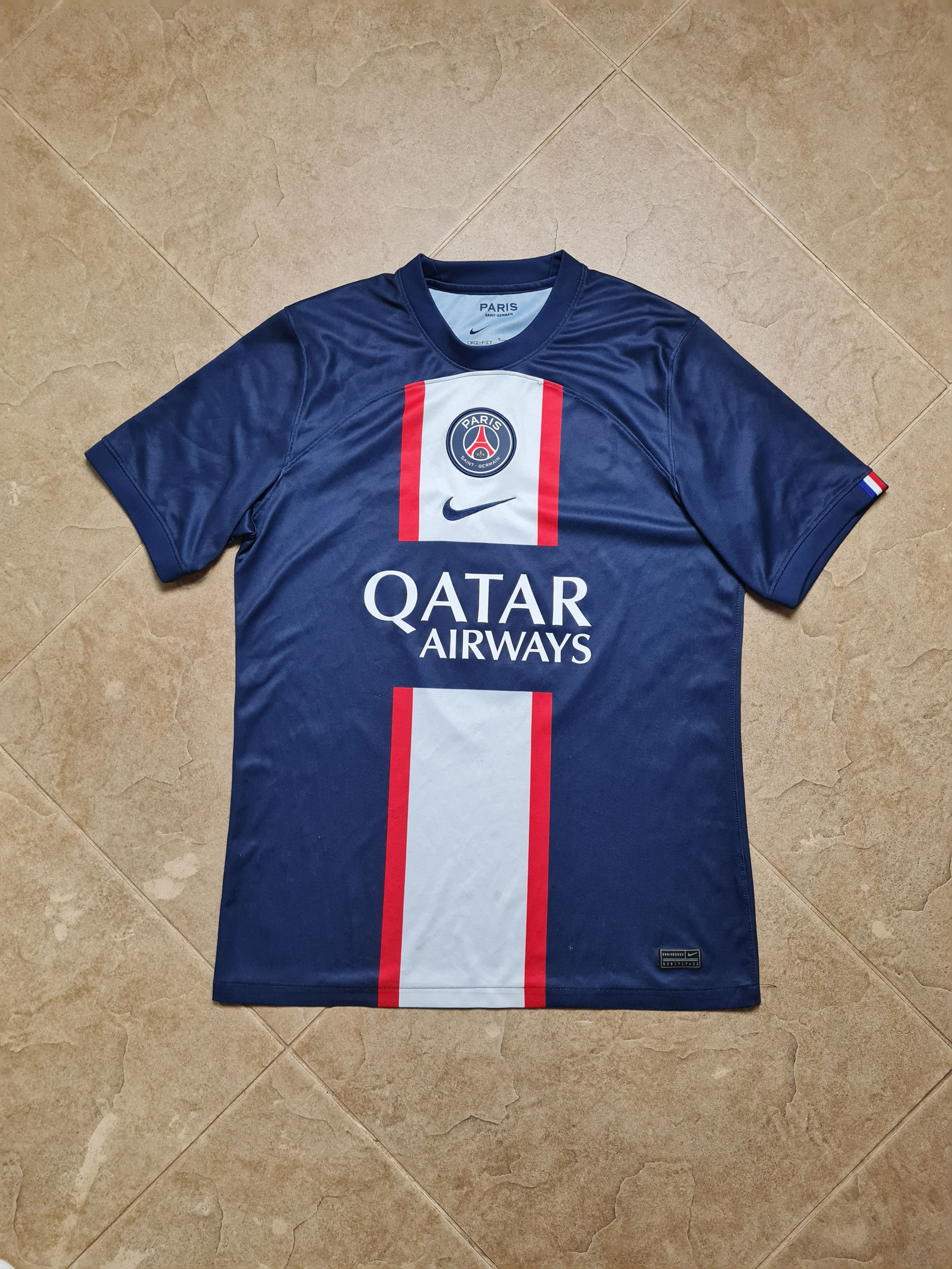 Nike PSG Ramos #4 Home Soccer Shirt Soccer Nike Paris Saint Size US M / EU 48-50 / 2 - 2 Thumbnail