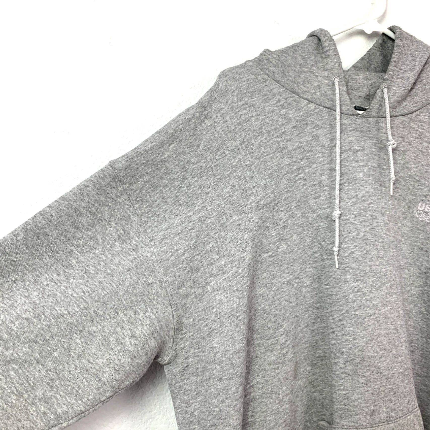 JCPenney VINTAGE J. C. Penney USA Hoodie Man XL Gray Embroidered Sweatshirt Pullover Crew Neck Size US XL / EU 56 / 4 - 2 Thumbnail