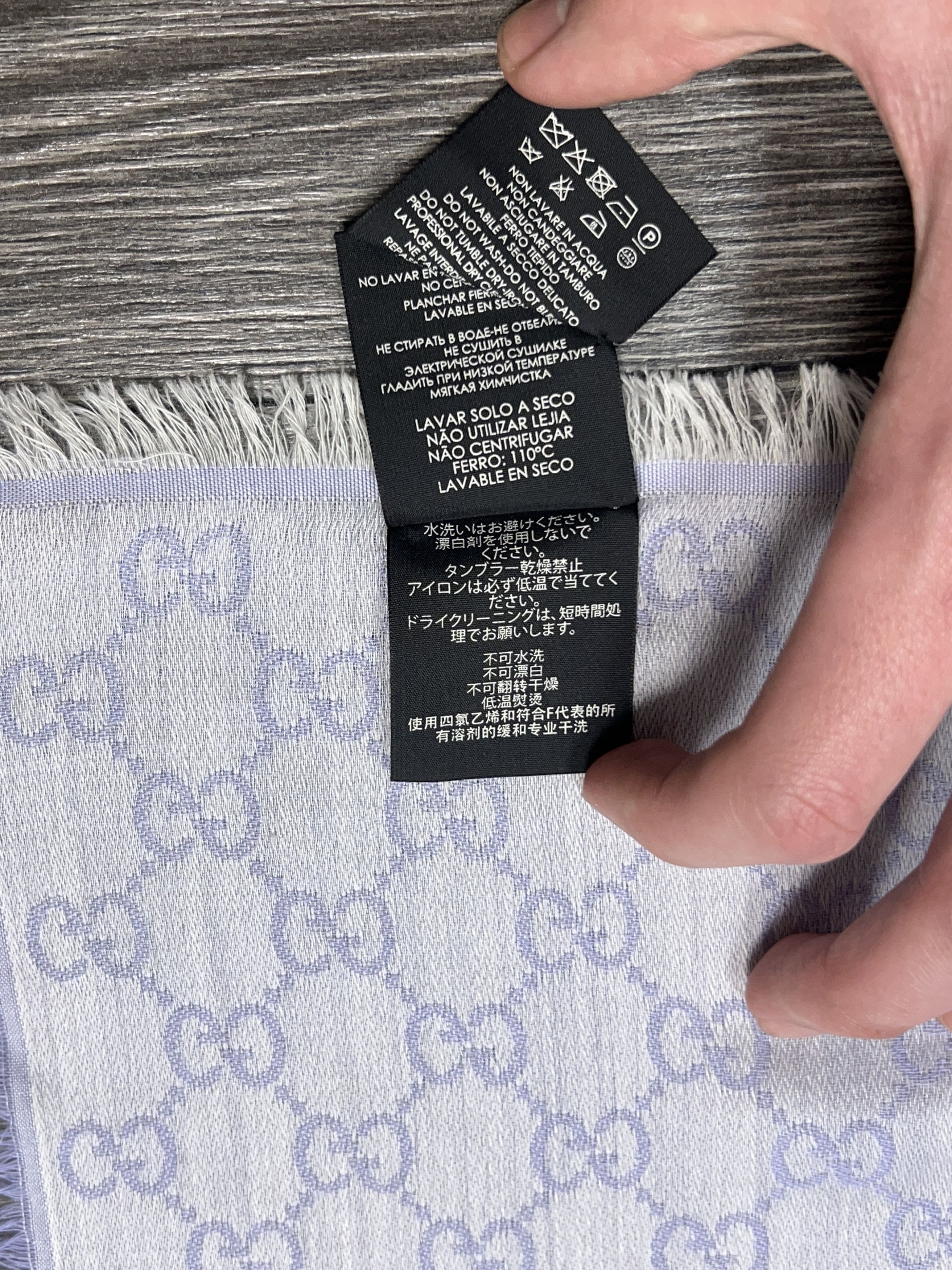 Gucci GG Guccissima Square Wool Silk 140x140 cm Purple Scarf Shawl Size ONE SIZE - 6 Thumbnail