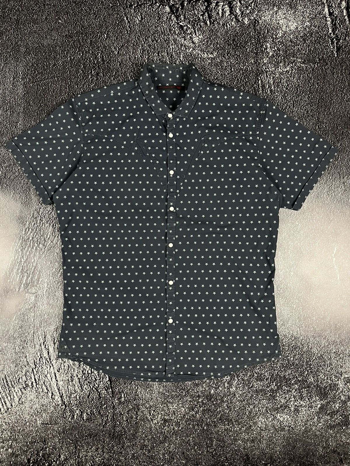 Levi's Vintage Levi’s Stars Print Western Short Sleeve Button Shirt Size US L / EU 52-54 / 3 - 1 Thumbnail
