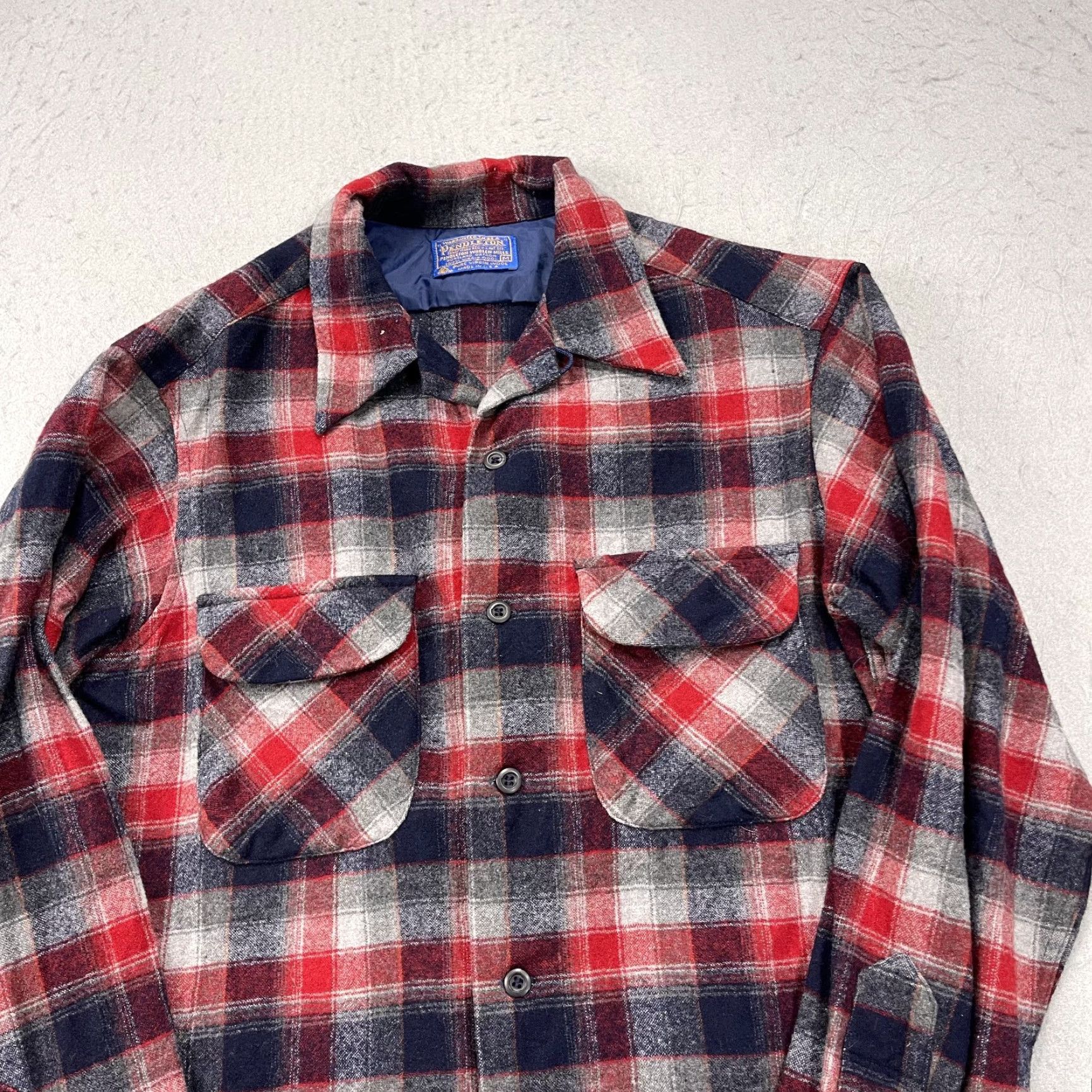 Pendleton VINTAGE Pendleton Board Shirt Mens M Red Blue Plaid Wool Flannel Button-Up Casual Travel USA 90s Mens Size US M / EU 48-50 / 2 - 3 Thumbnail