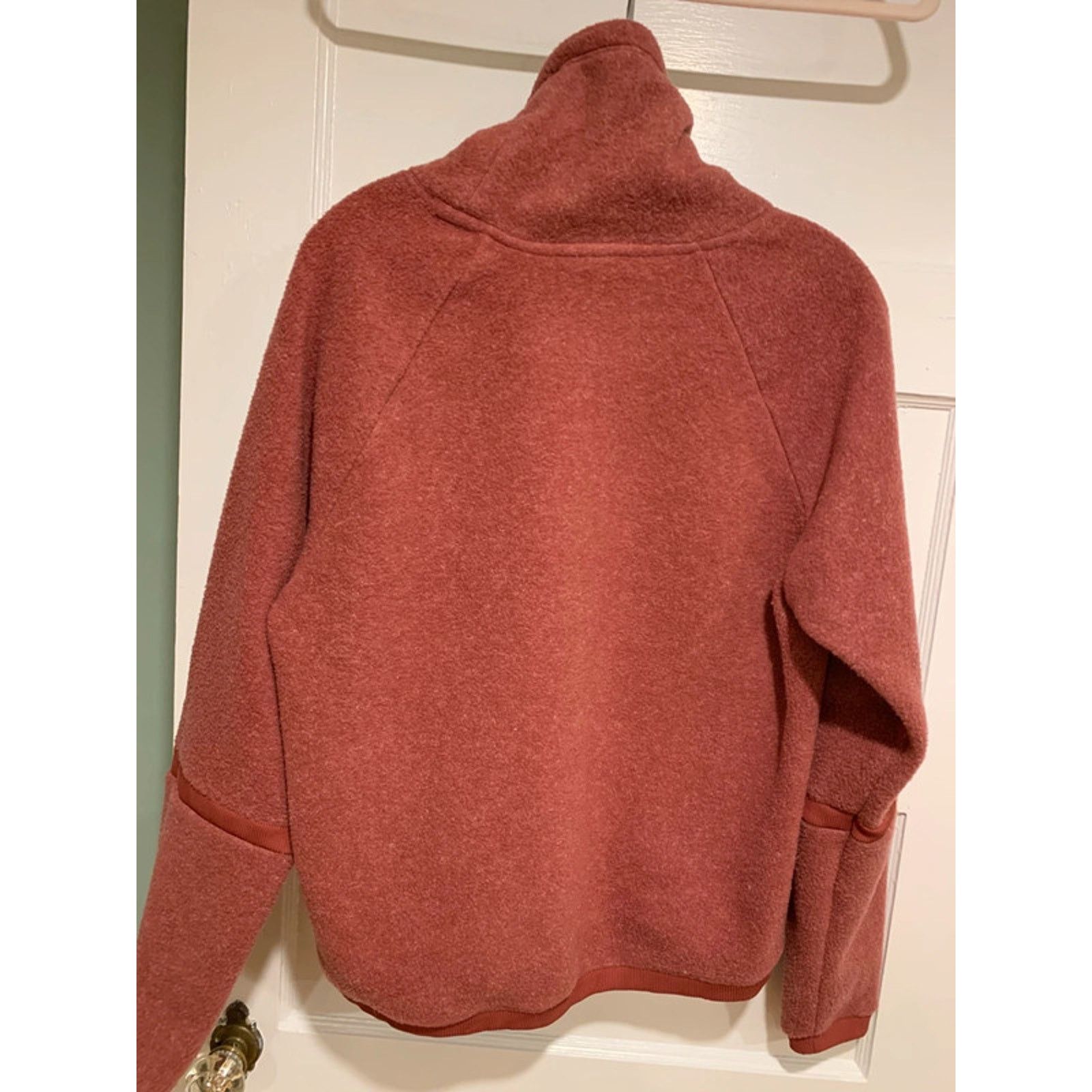 Nike Nike Women’s Therma Fleece Cowl Training Sweatshirt Small Size S / US 4 / IT 40 - 7 Thumbnail