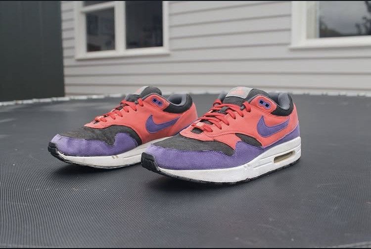 Nike ACG NikeAirMax1ACGTeamRed/Violet/Black2010(308866-019)SizeUS9.5 Size US 9.5 / EU 42-43 - 4 Thumbnail