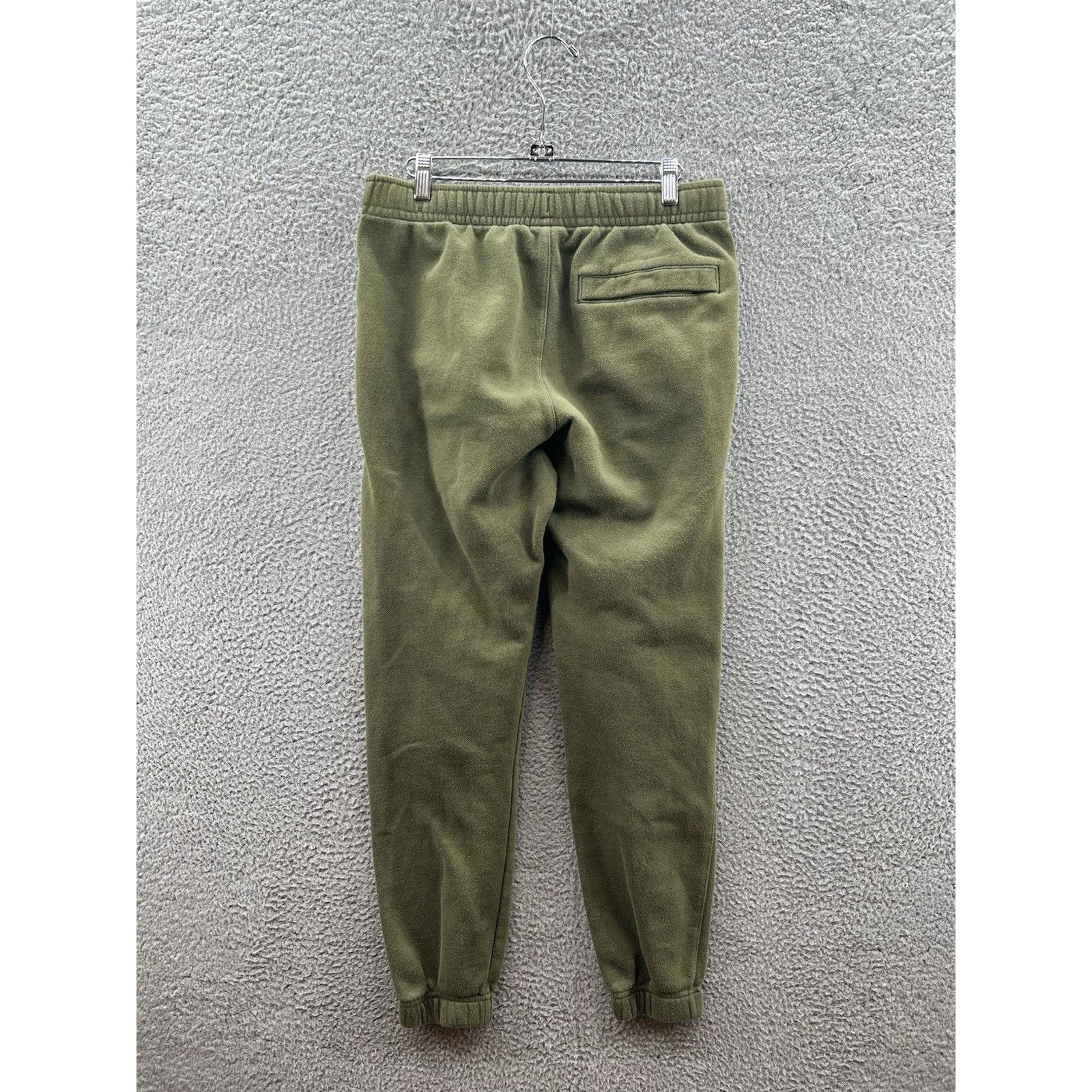 Nike Nike Sportswear Club Sweatpants Green Fleece Swoosh BV2737 Size US 32 / EU 48 - 2 Thumbnail