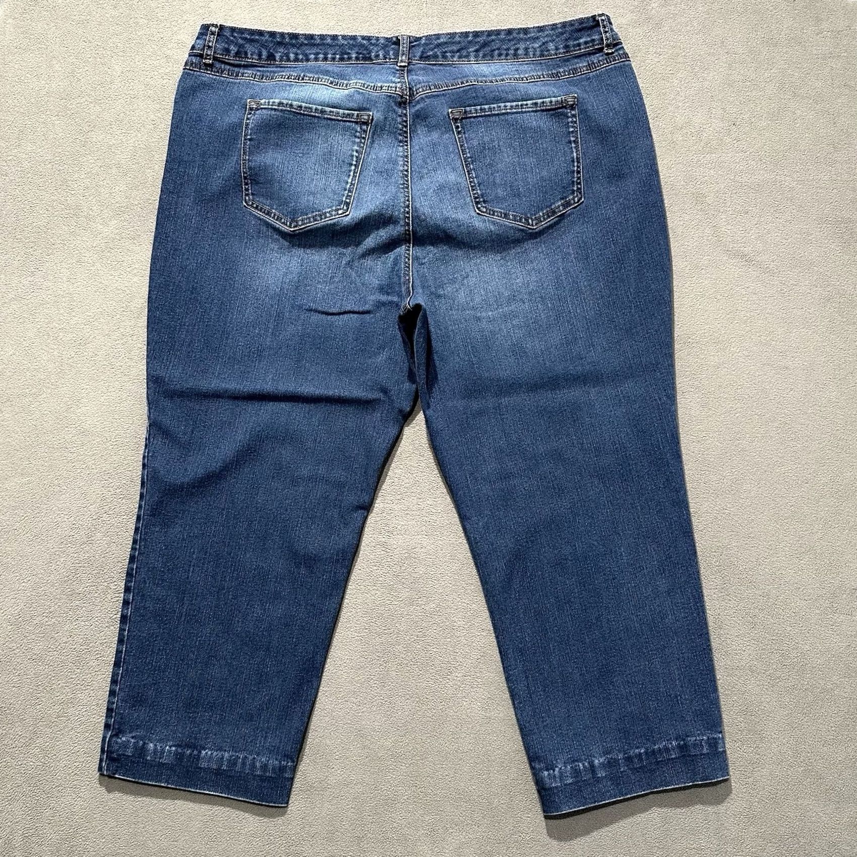 Vintage Terra & Sky Womens Jeans 24W Petite Blue Denim Straight Leg EUC Size 42" / US 20 - 2 Thumbnail