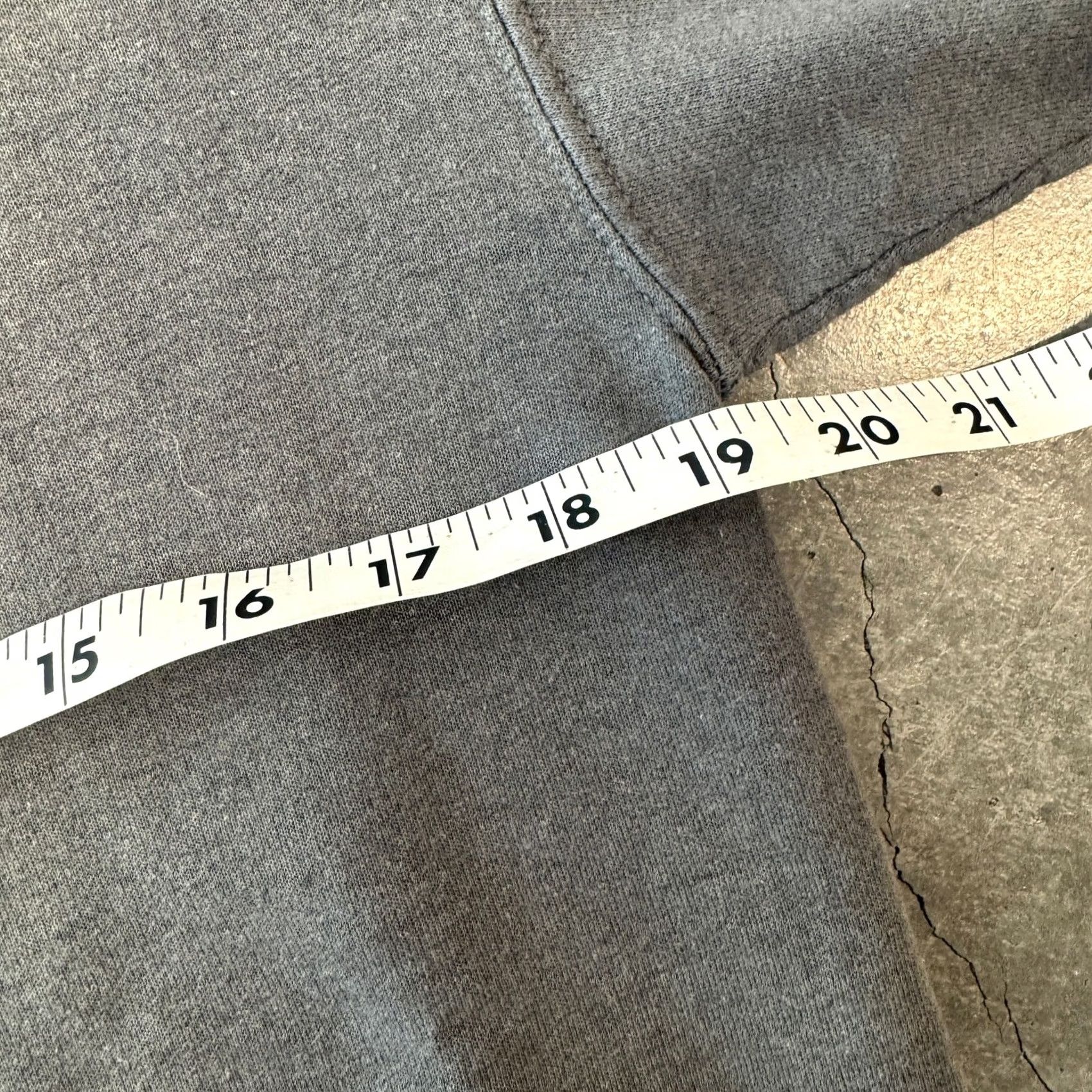 Vintage VINTAGE ACDC Rock Band Hoodie Sweatshirt Pullover Grey Small Women Size S / US 4 / IT 40 - 4 Thumbnail