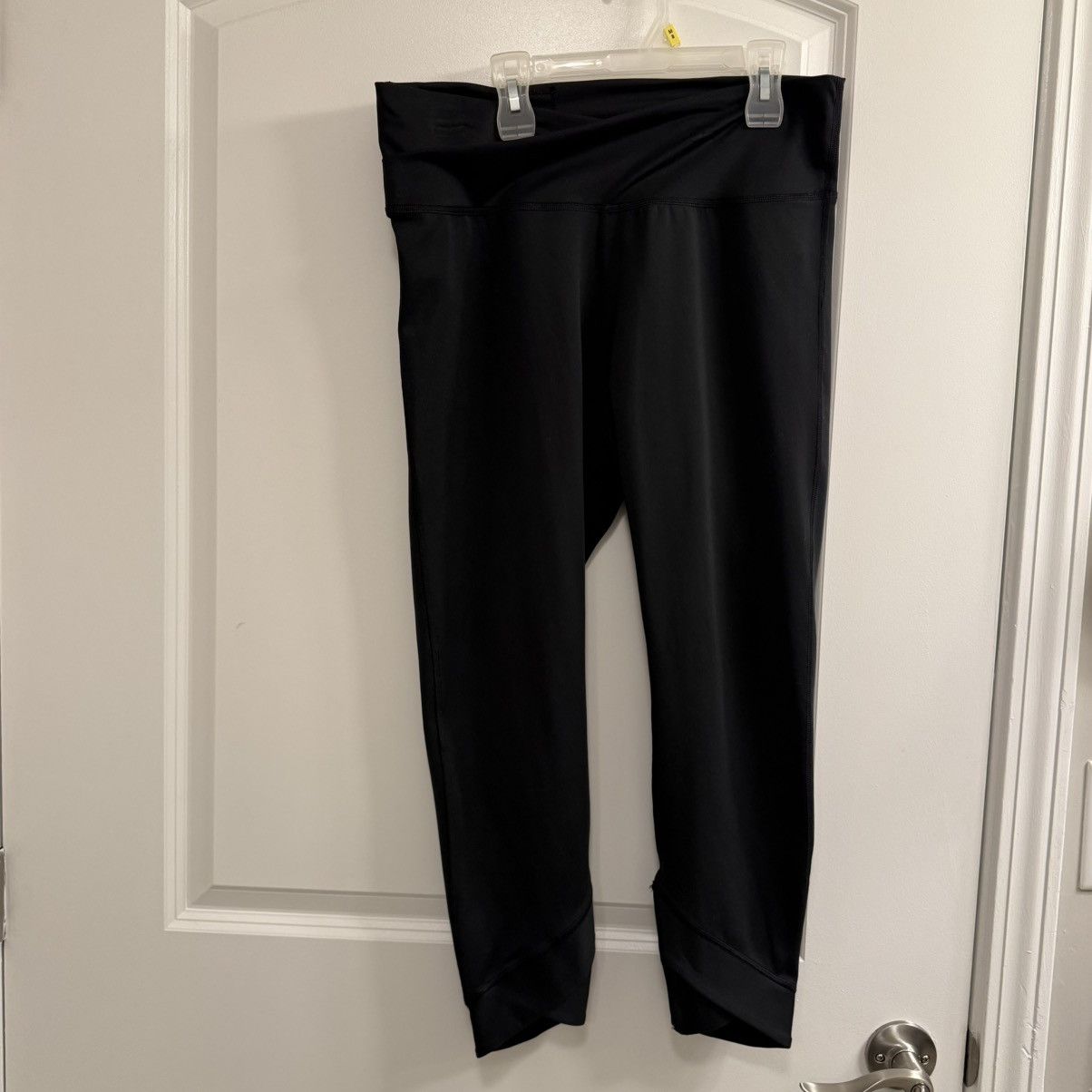 Nike Nike Leggings Women XL Black Yoga Wrap High Waist Dri-Fit Size 30" / US 8 / IT 44 - 1 Thumbnail