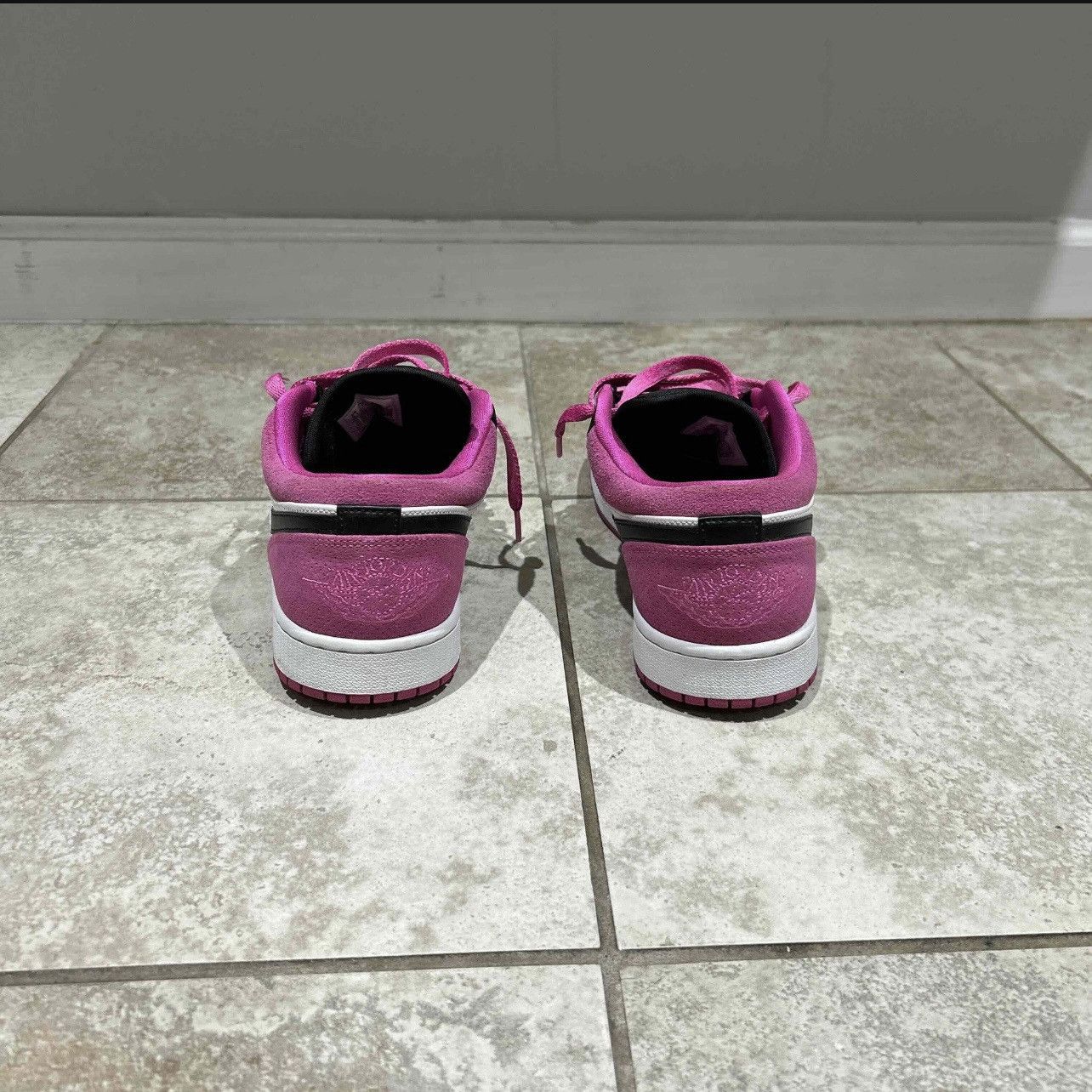 Nike AIR JORDAN 1 LOW SE “Fuchsia” Size US 9.5 / EU 42-43 - 6 Thumbnail