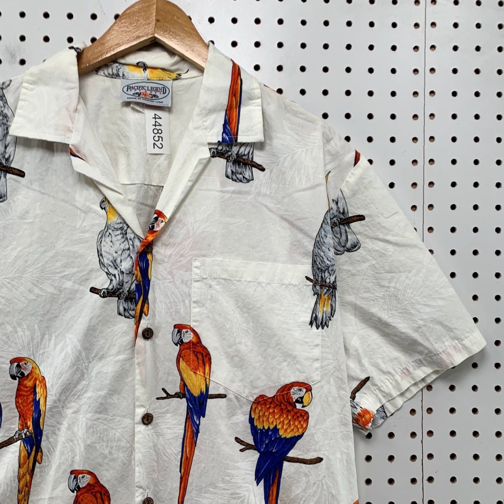 Vintage VINTAGE Pacific Legend Parrot Button Shirt Mens M Hawaiian USA Size US M / EU 48-50 / 2 - 4 Thumbnail