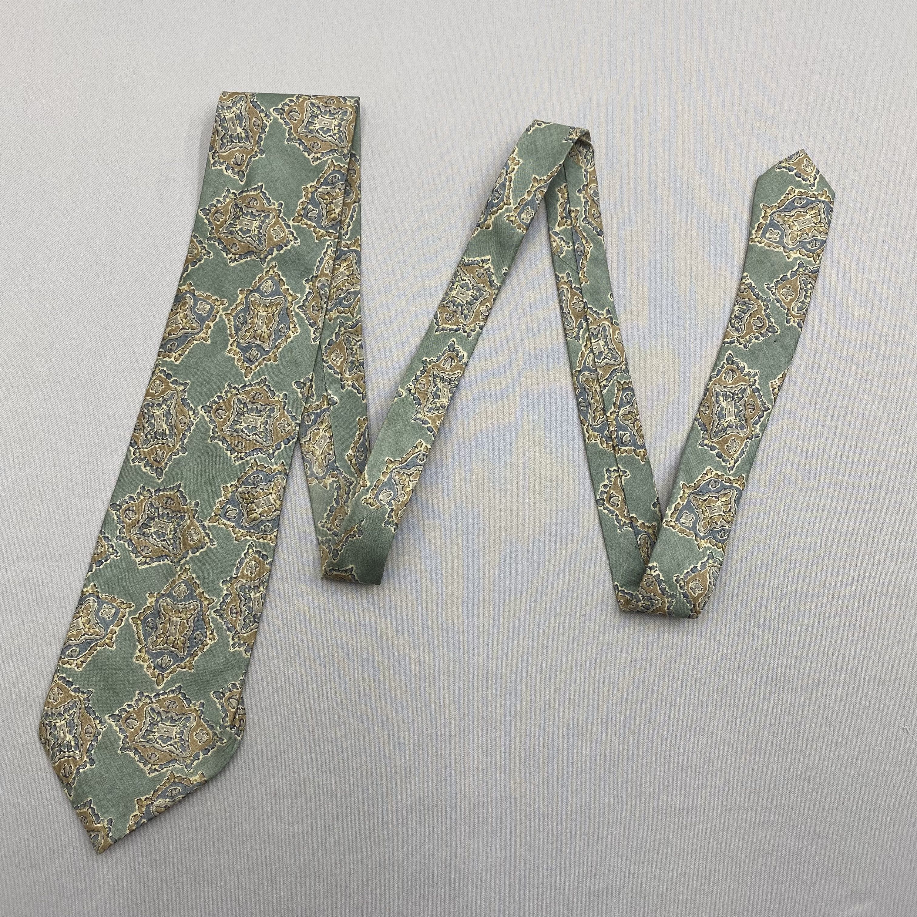 Japanese Brand Vintage Yves Saint Laurent SILK Necktie Cravate Pure Silk Size ONE SIZE - 5 Thumbnail