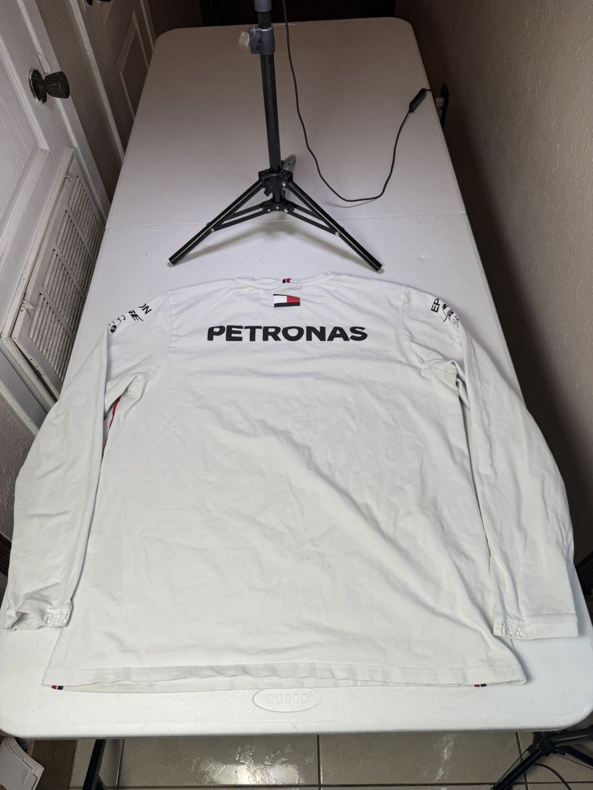 Mercedes-Benz MERCEDES AMG PETRONAS MOTORSPORT SHIRT JERSEY LONG Sz XL Size US XL / EU 56 / 4 - 13 Thumbnail