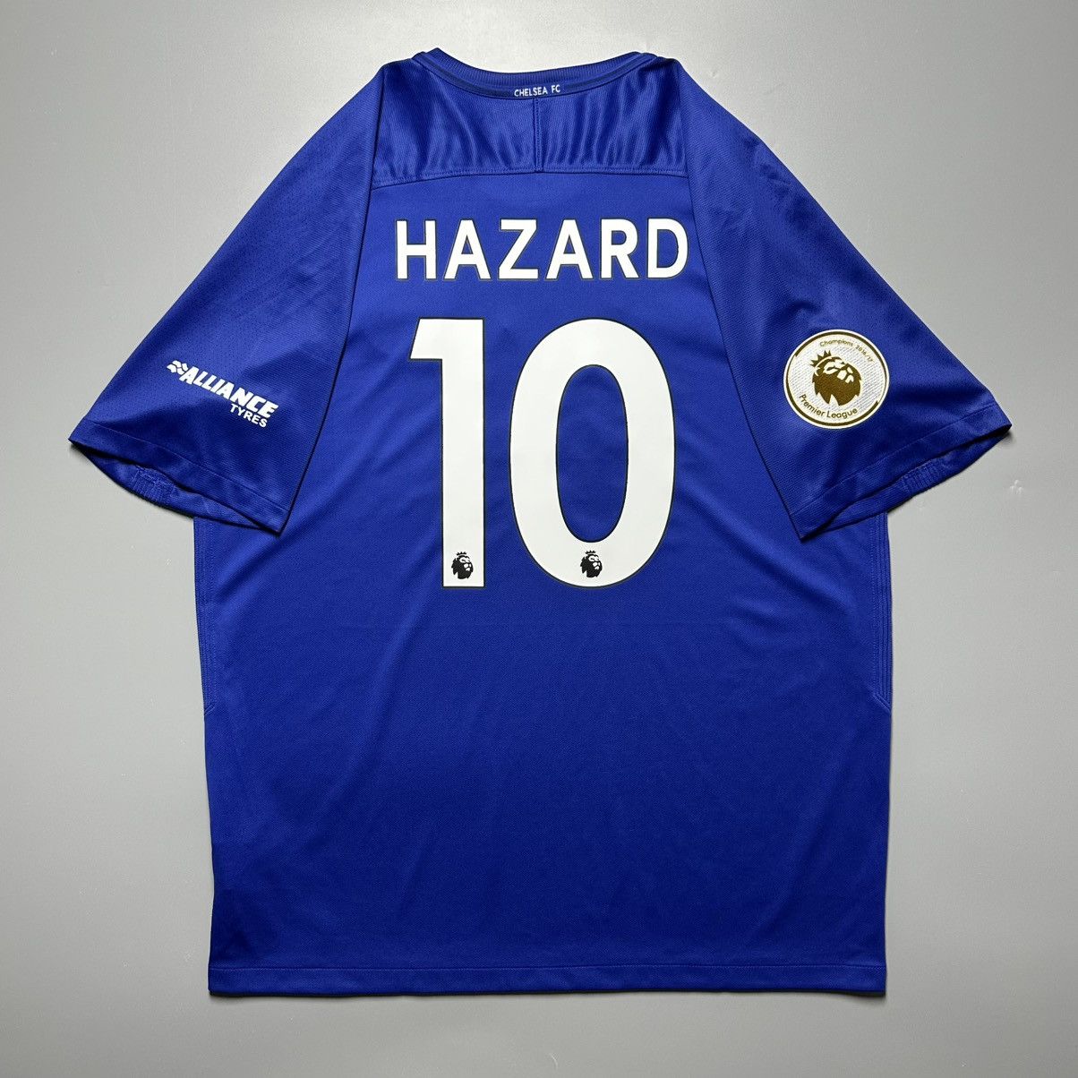 Nike CHELSEA NIKE 2017/2018 FOOTBALL HOME JERSEY #10 HAZARD Size US XL / EU 56 / 4 - 1 Thumbnail