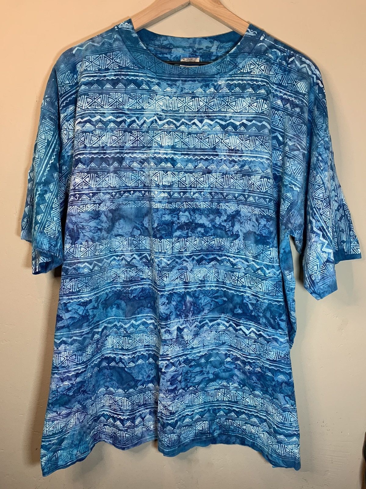 Vintage *RARE* Vintage Tie-Dye Surf Art Single Stitch Tribal T-Shirt Size US XL / EU 56 / 4 - 1 Thumbnail