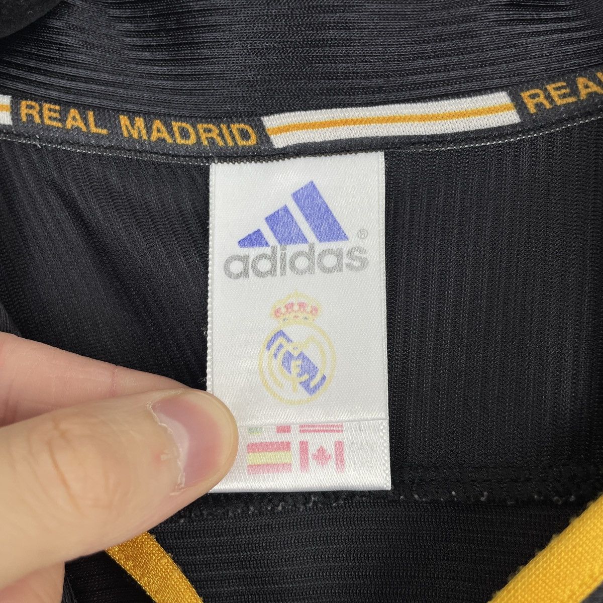 Adidas Vintage Real Madrid Away Jersey Shirt Rare 1999/2001 size L Size US L / EU 52-54 / 3 - 3 Thumbnail
